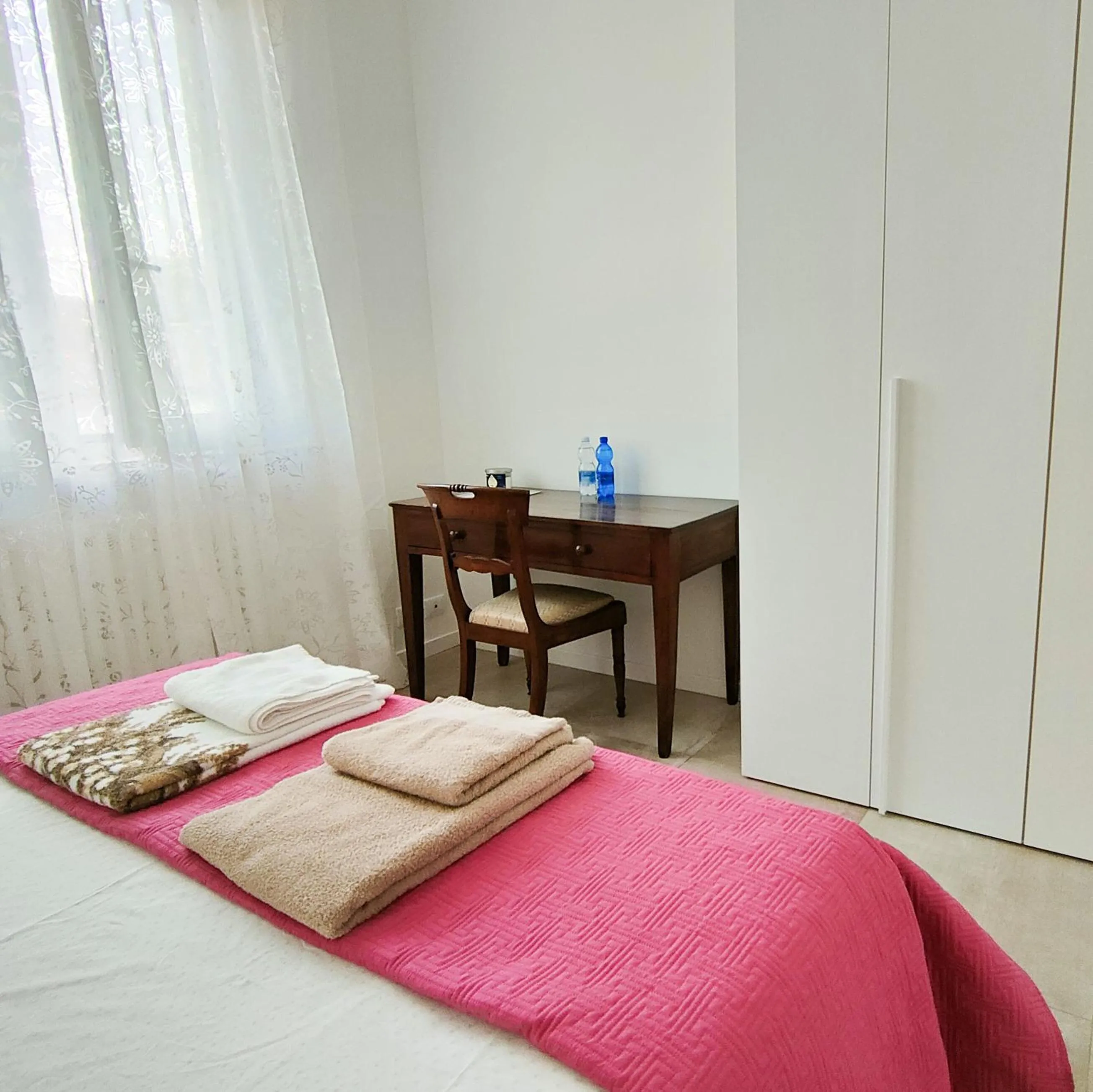 Bedroom, Bed in Casa Valle D'Astino