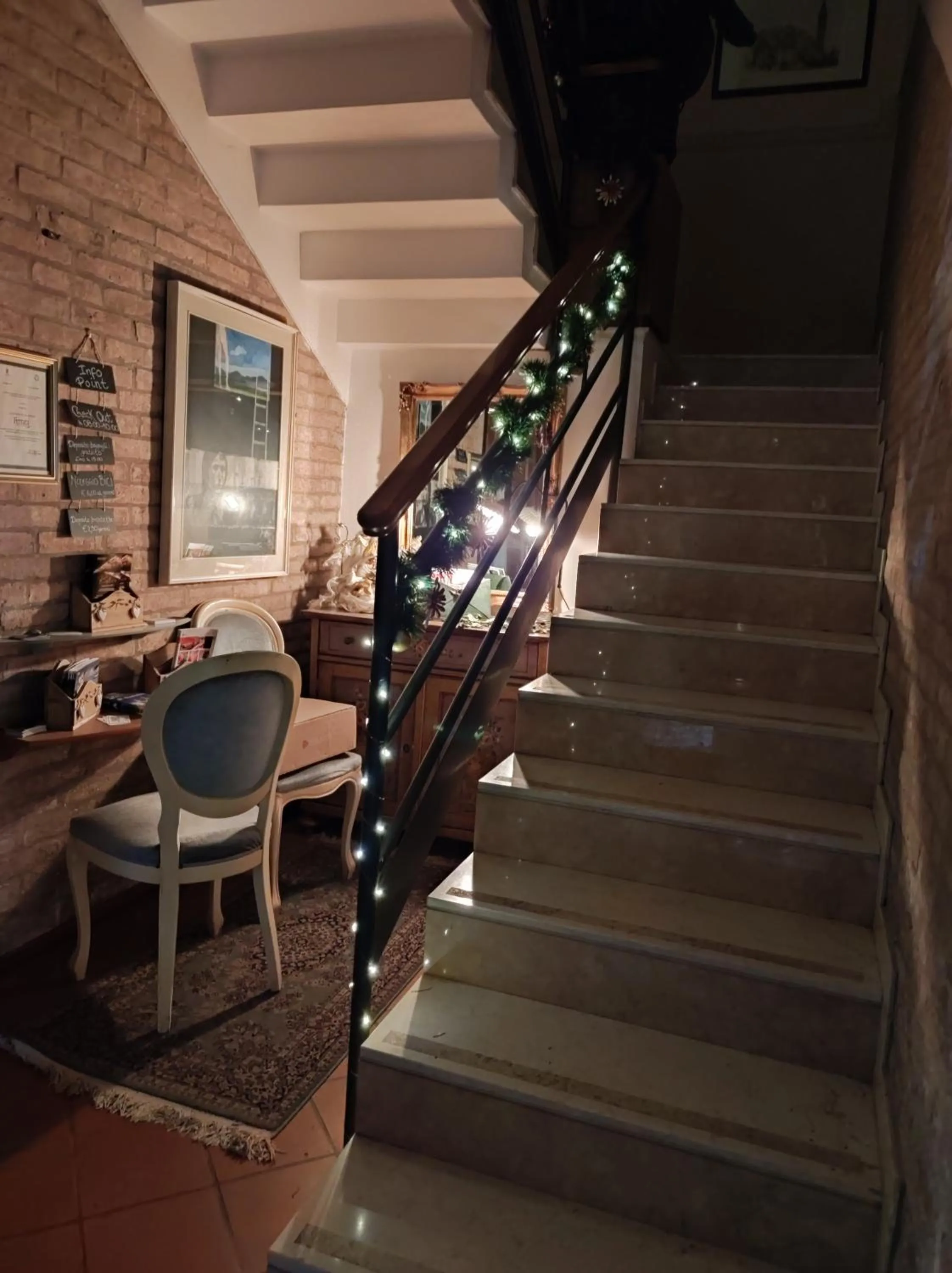 Decorative detail in D'Elite Room & Breakfast