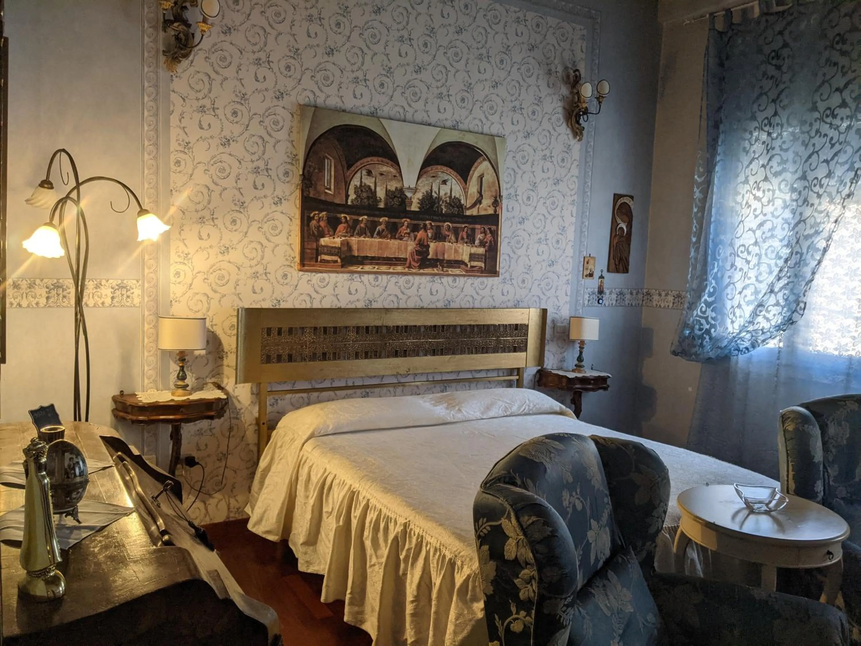 Photo of the whole room, Bed in D'Elite Room & Breakfast