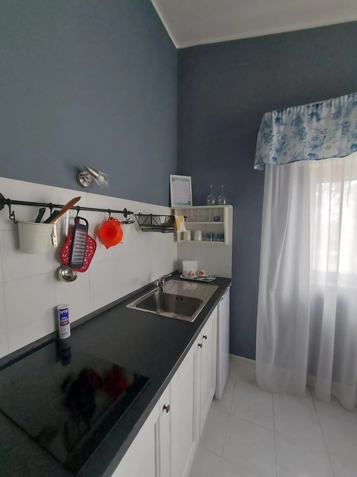 Kitchen or kitchenette in Villa Nadira