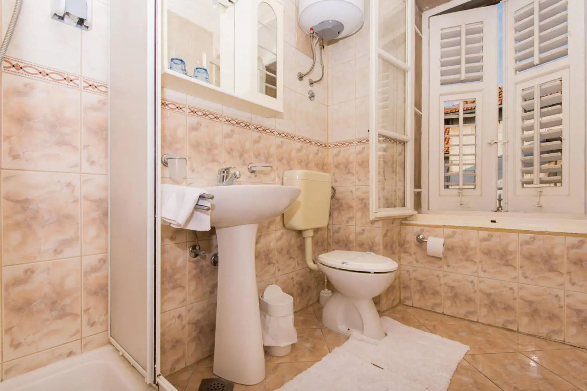 Double or Twin Room in Vila Liza Double or Twin Room in Vila Liza