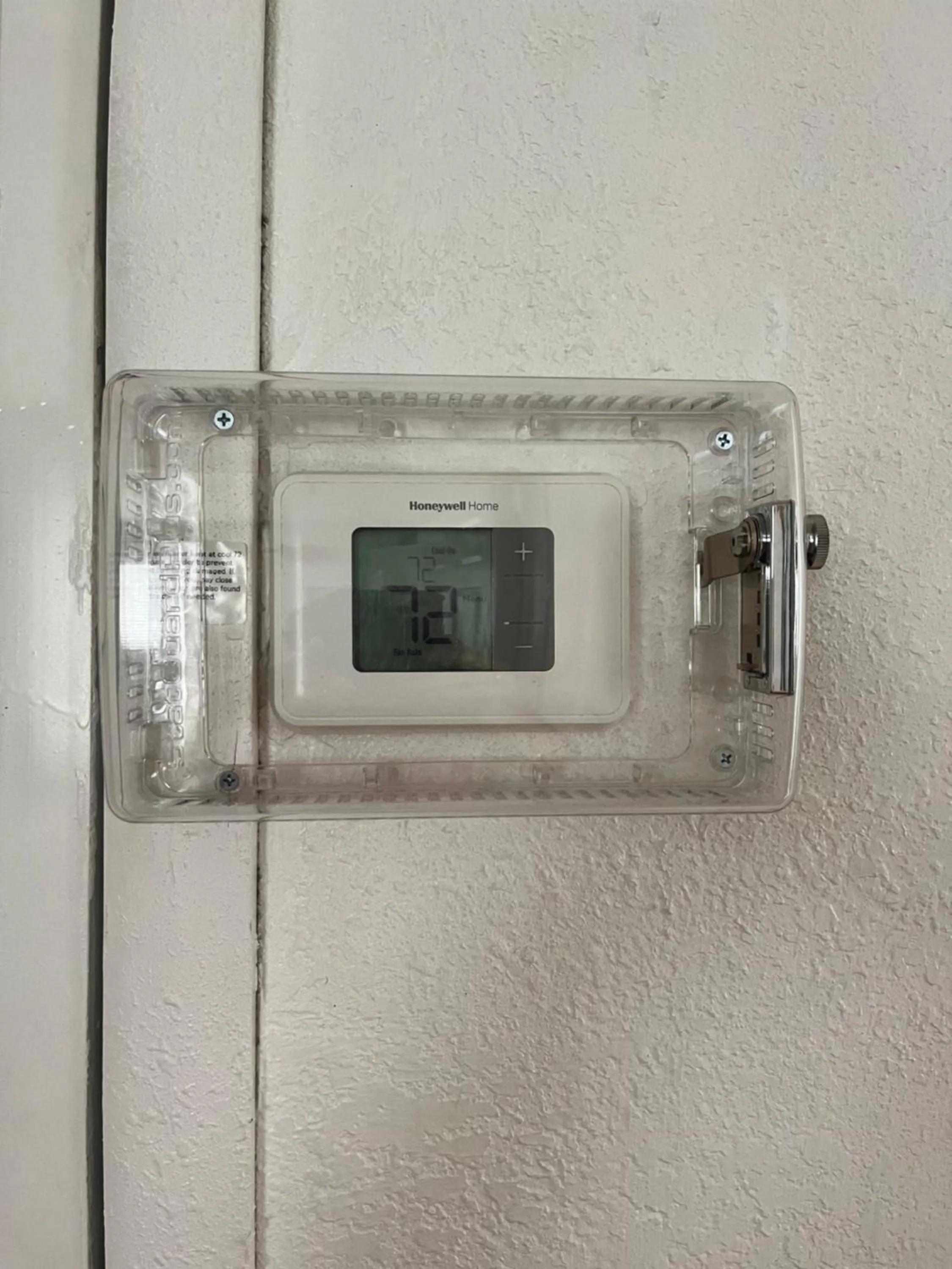 Stunning Little Havana Suites Close to airport, Calle Ocho, Brickell, Wynwood and the Beaches - Free Parking