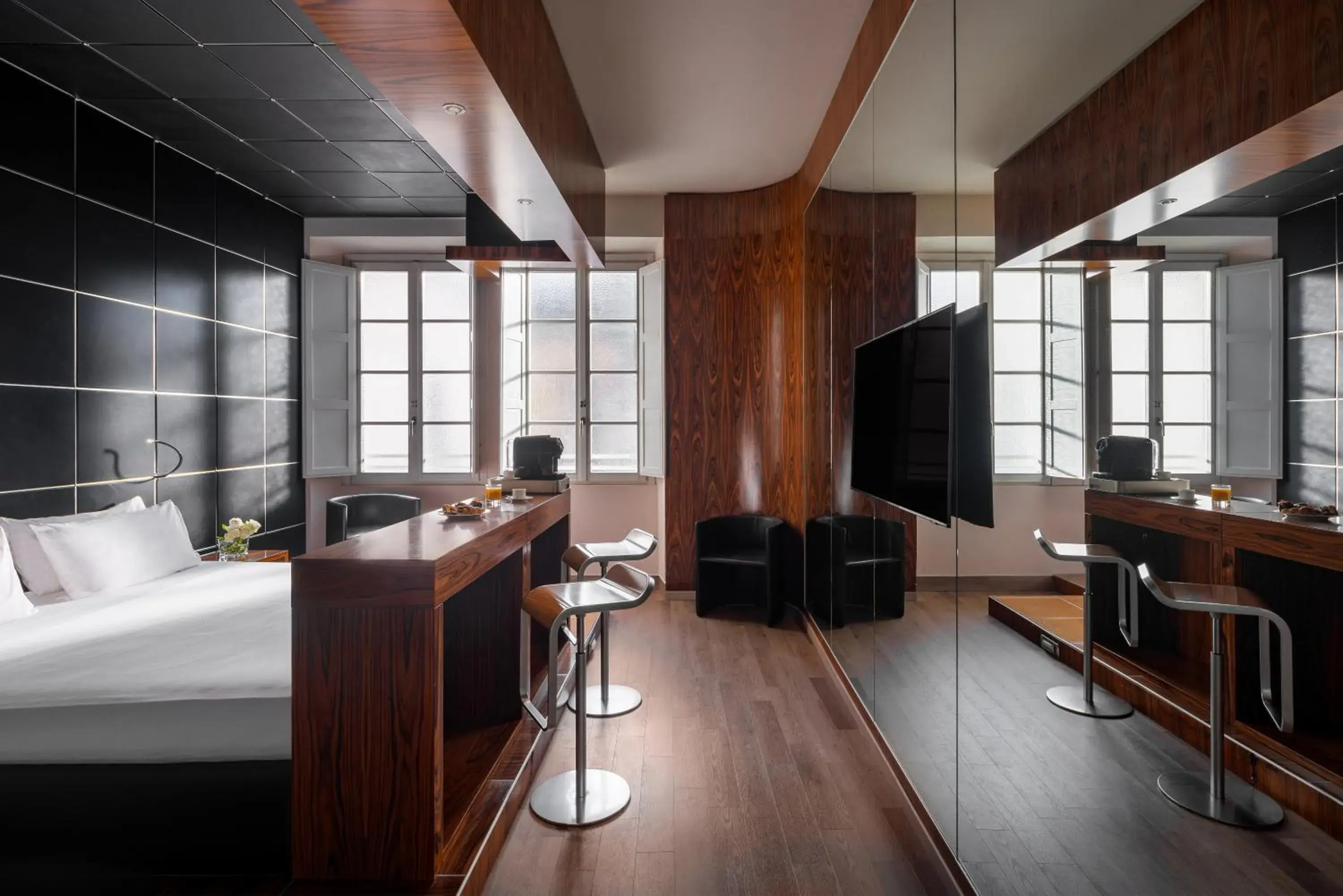 Bedroom, Bed in UNA Hotels Vittoria Firenze Bedroom, Bed in UNA Hotels Vittoria Firenze