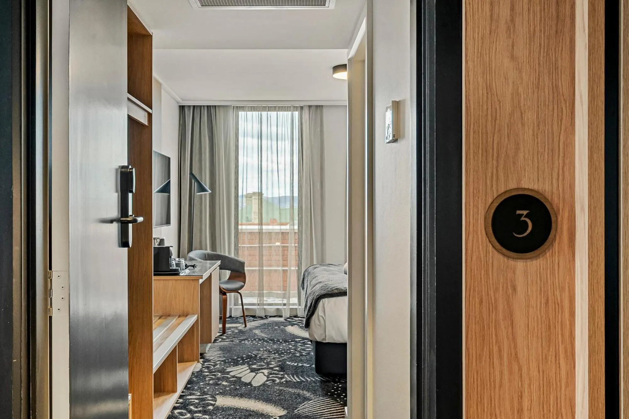 Bed in Prince of Wales Hotel