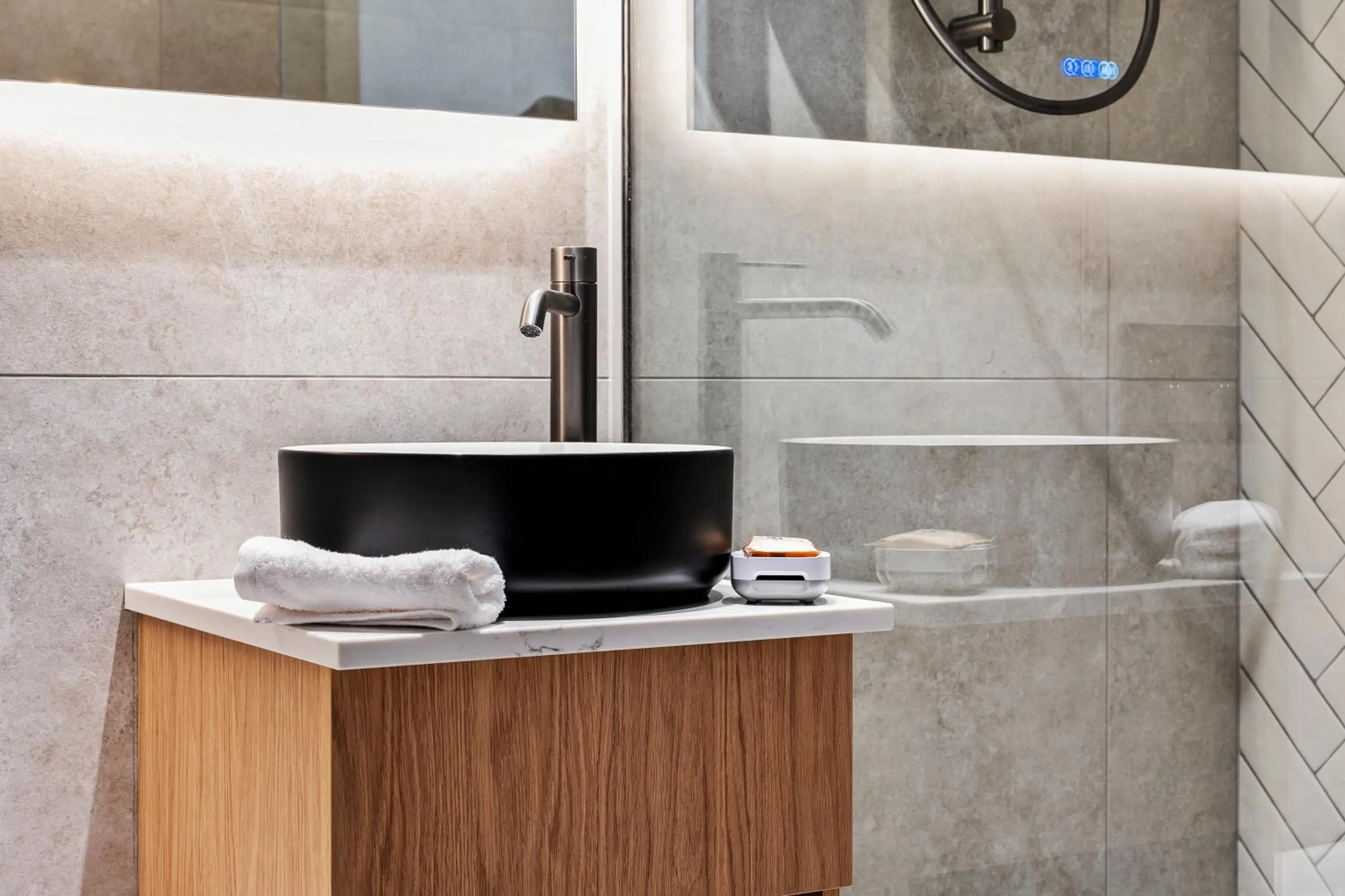 Bathroom in Prince of Wales Hotel