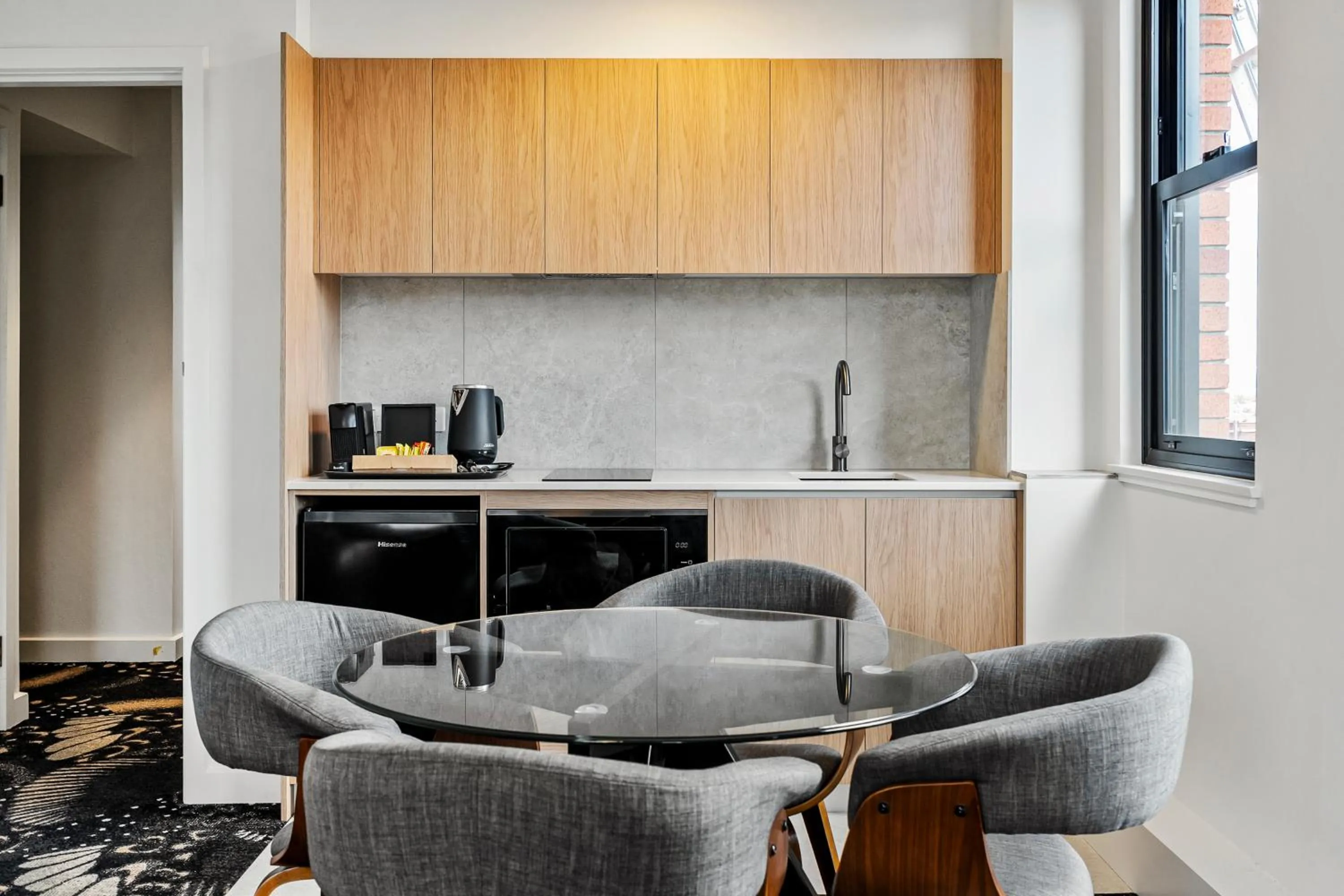 Kitchen or kitchenette in Prince of Wales Hotel