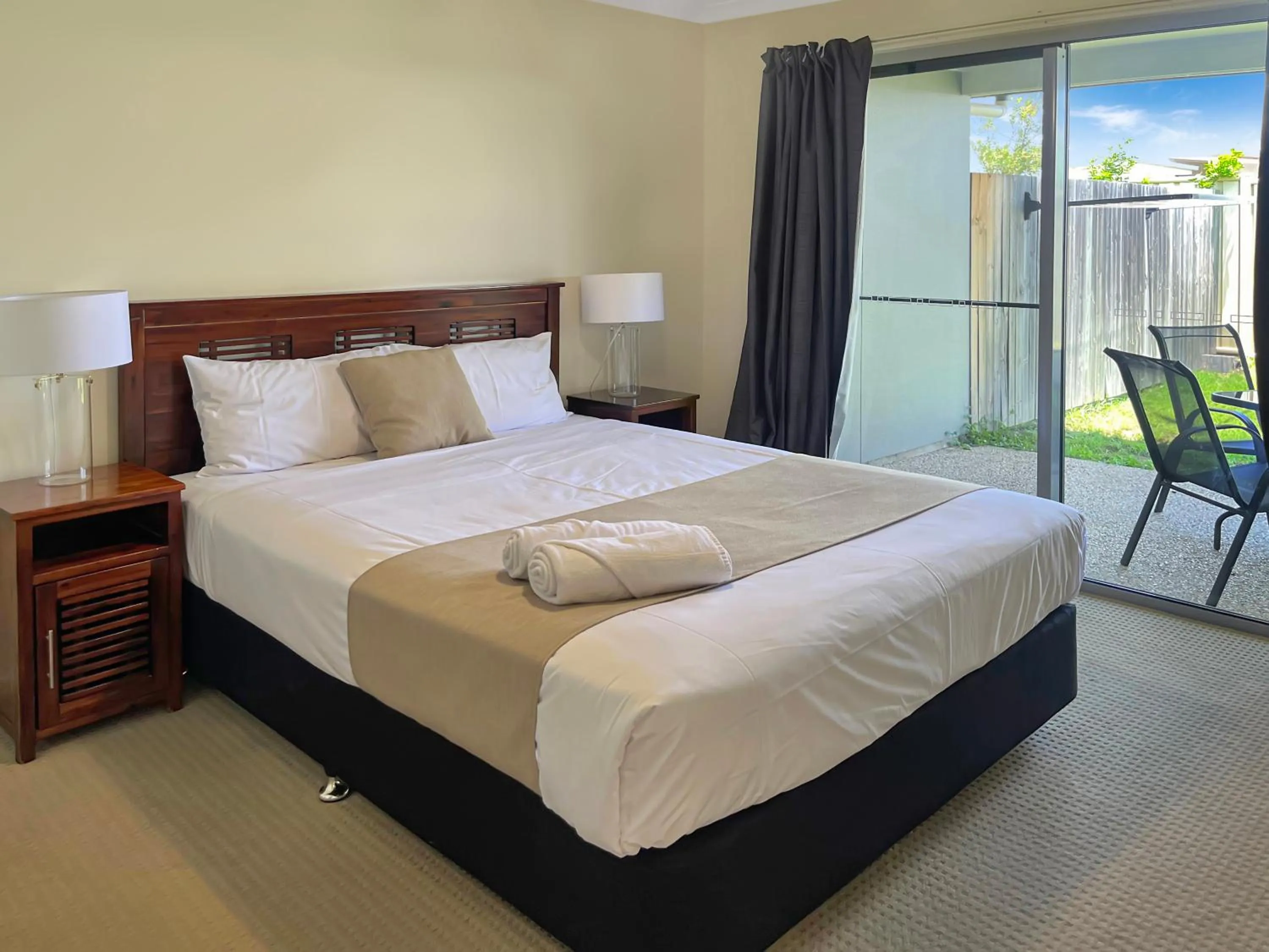Bedroom, Bed in Direct Collective - Villas on Rivergum