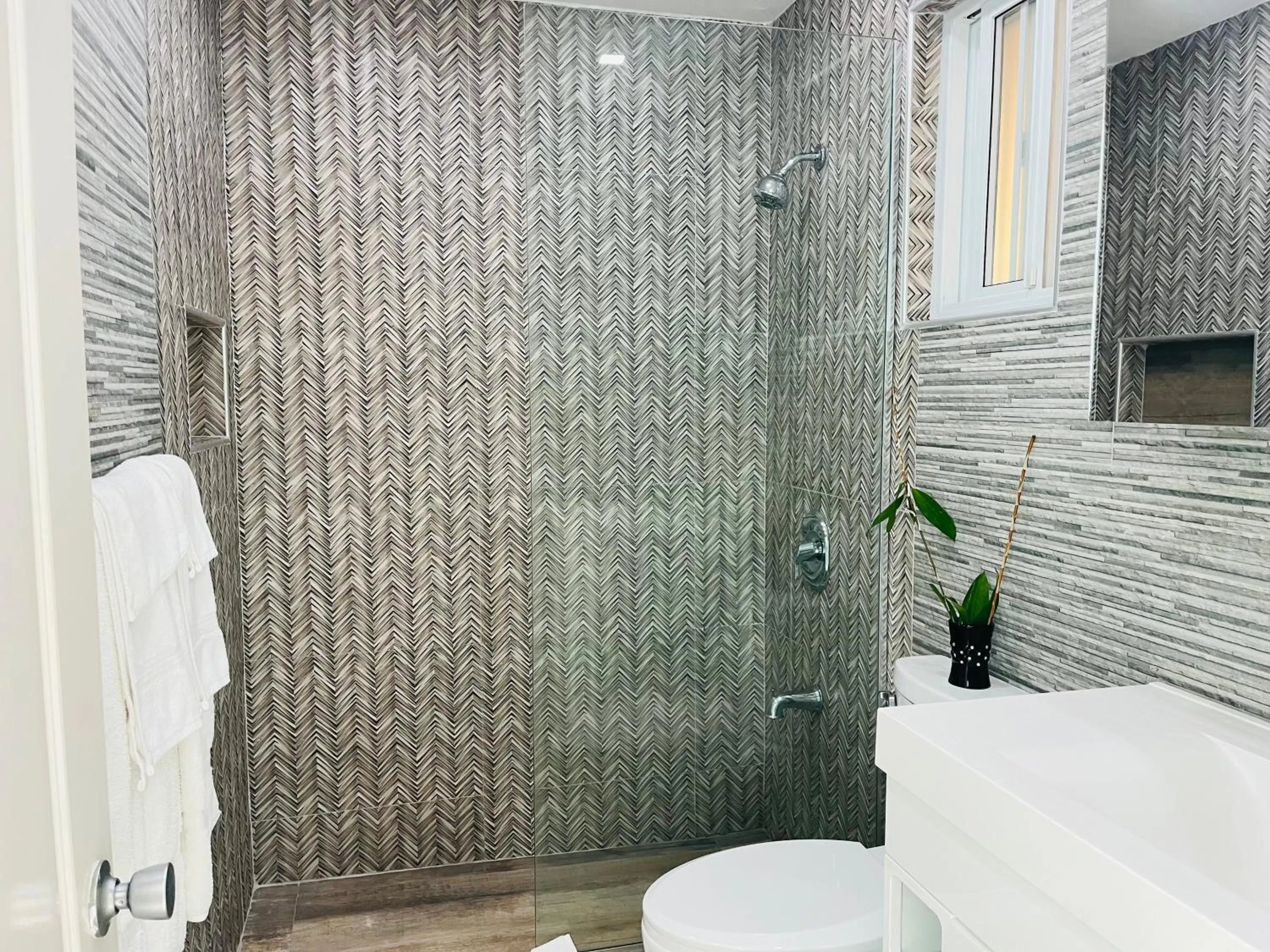 Bathroom in Luxury Apartments and Rooms,The Lagoons