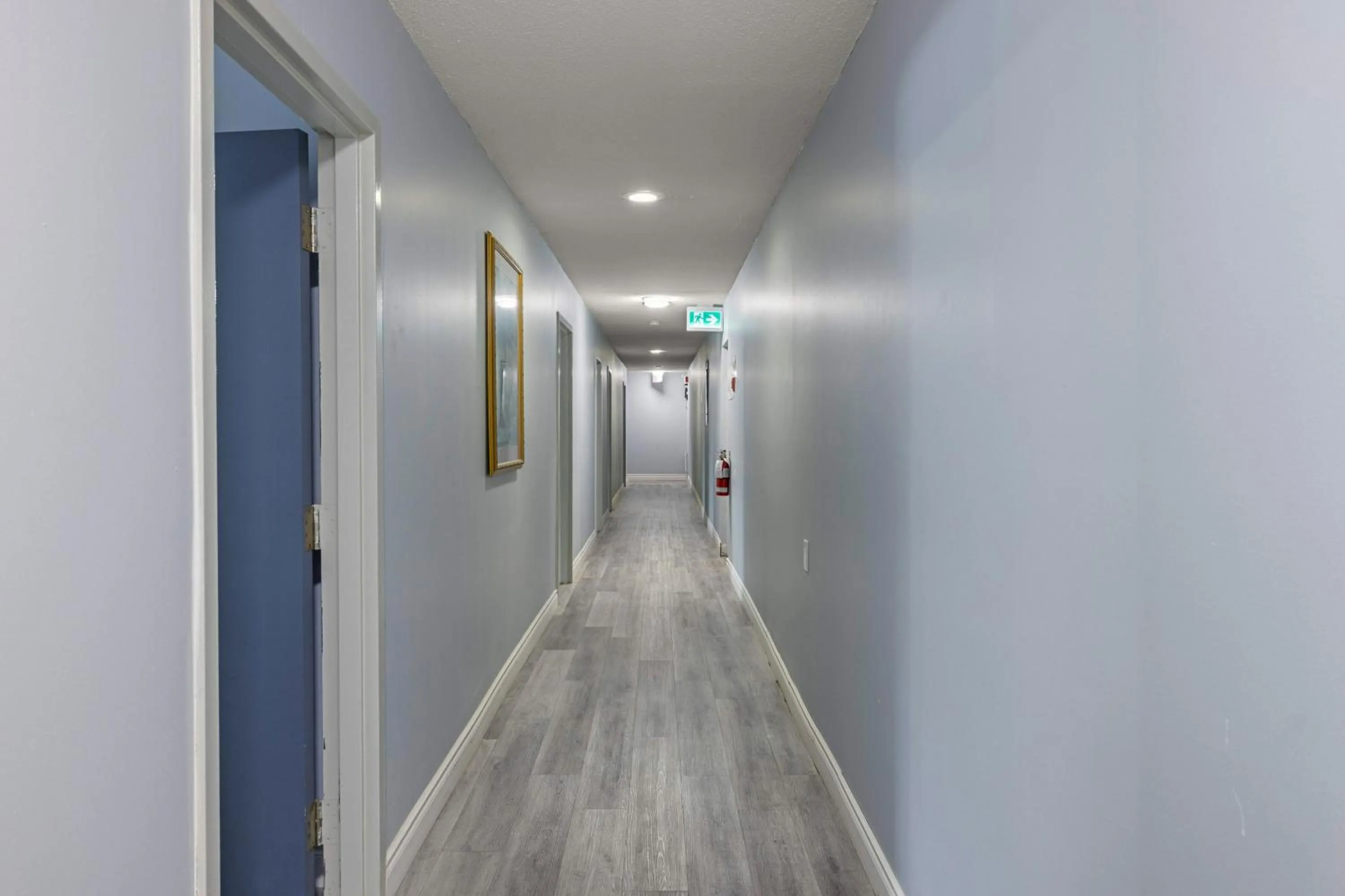 Property building in Lakeside Inn