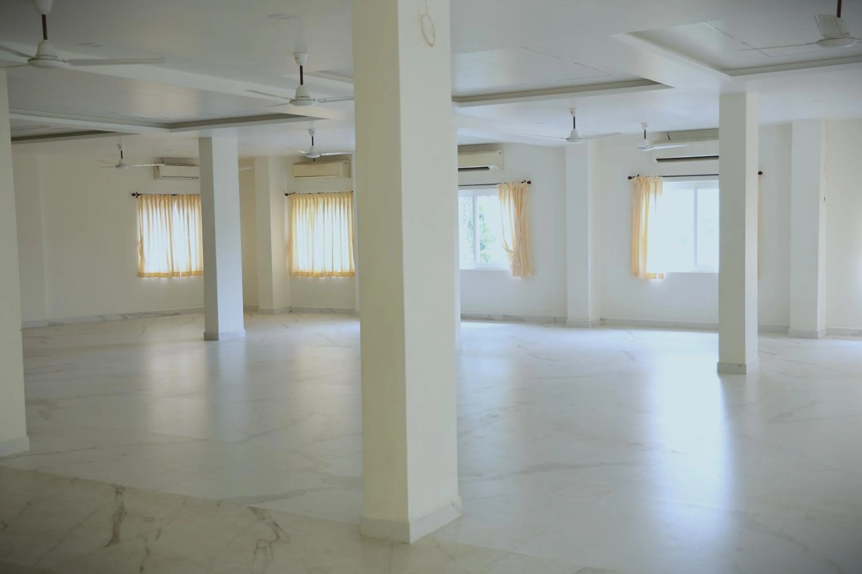 Banquet/Function facilities in Delano Residency