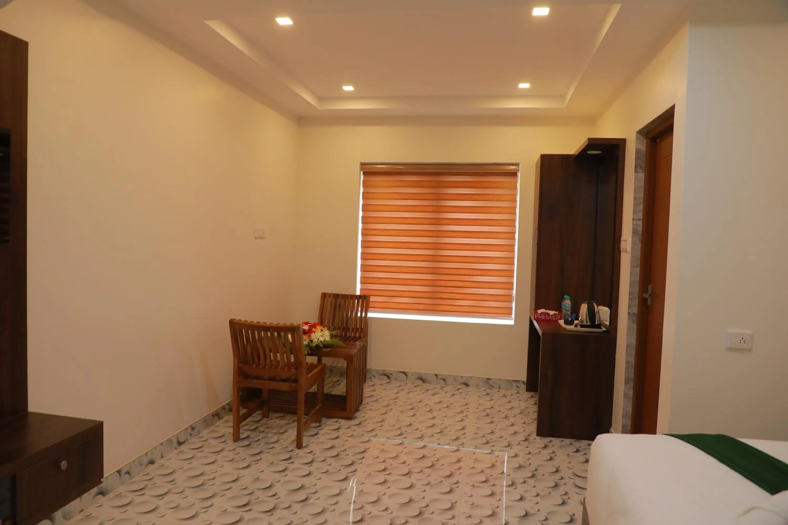 Area and facilities, Bed in Delano Residency