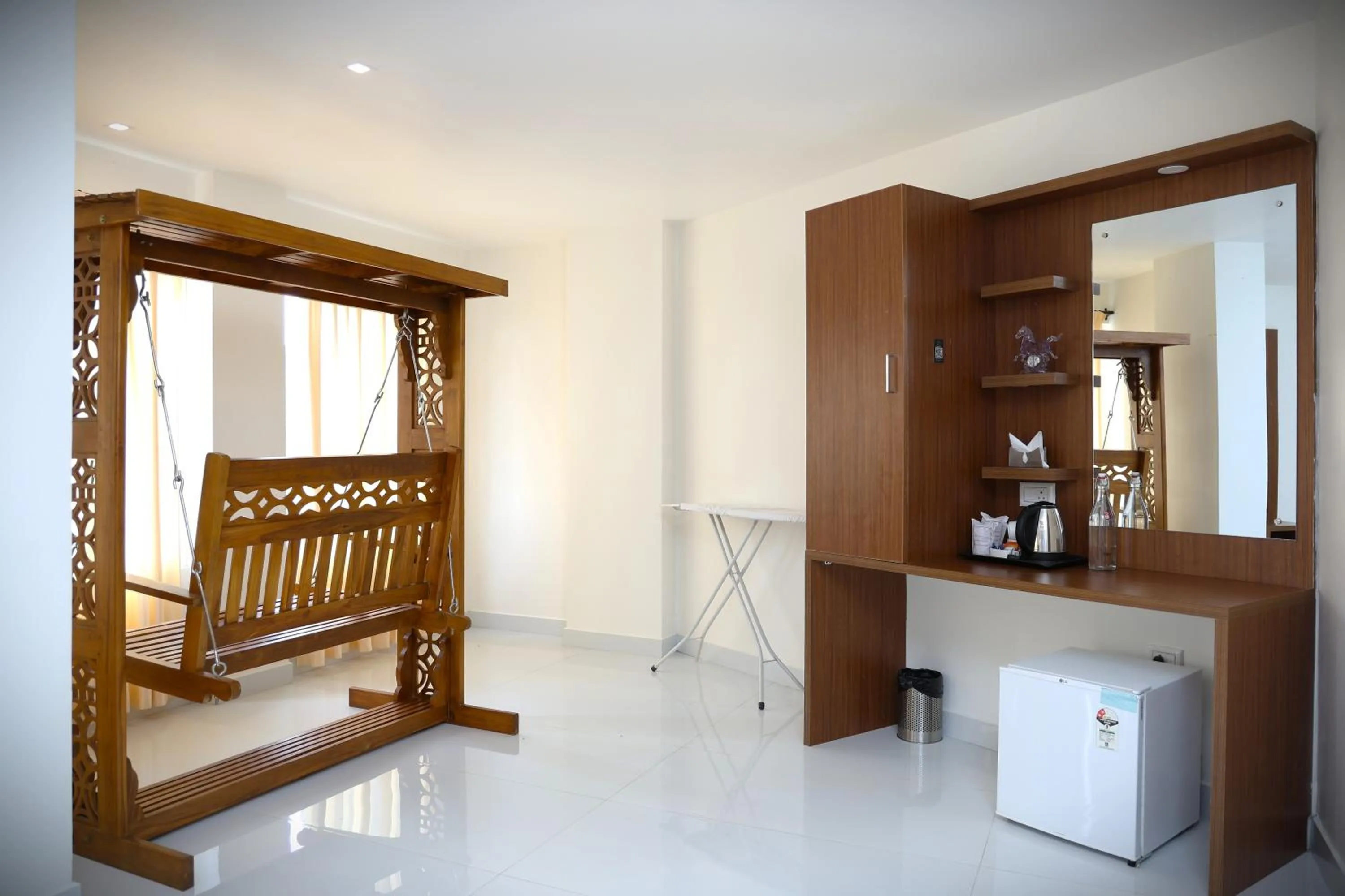 wardrobe in Delano Residency