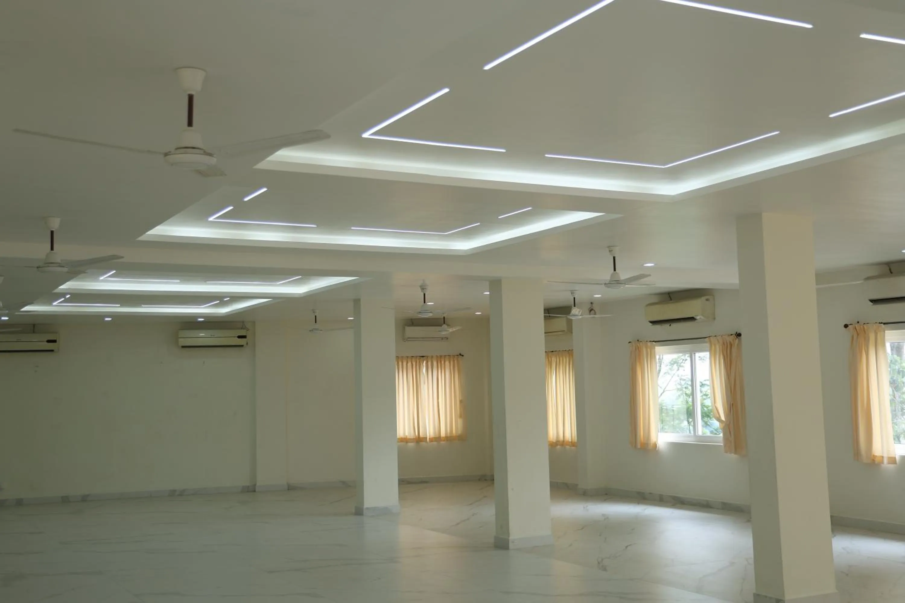 Banquet/Function facilities in Delano Residency