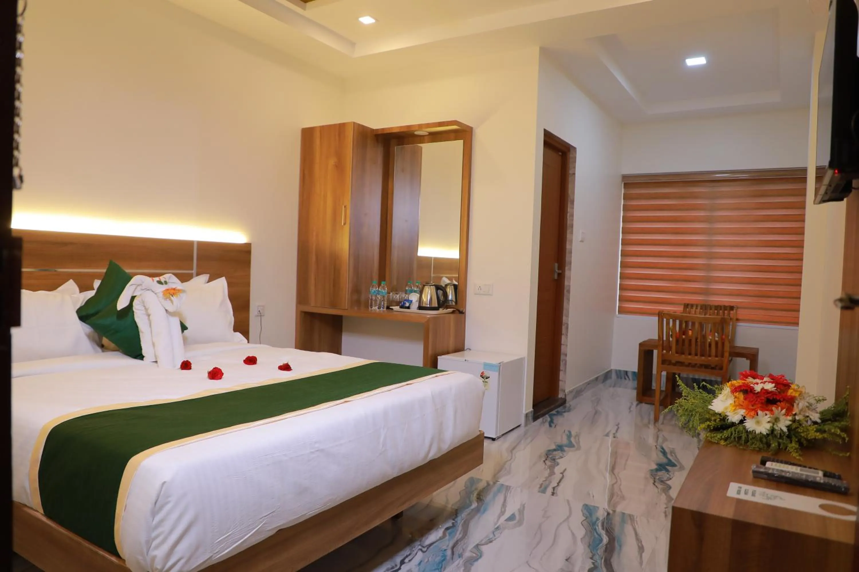 Bed in Delano Residency