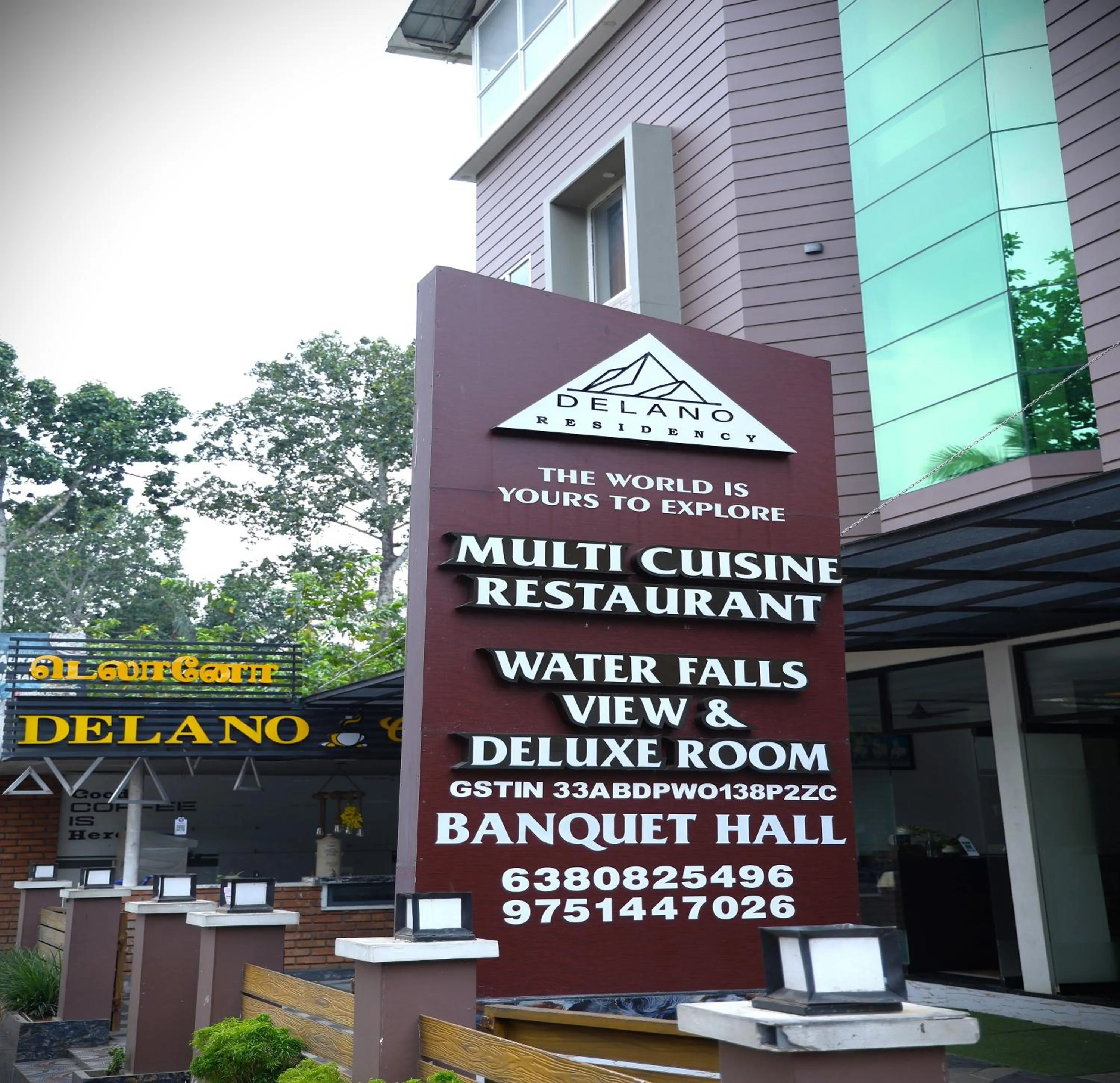 Facade/entrance in Delano Residency