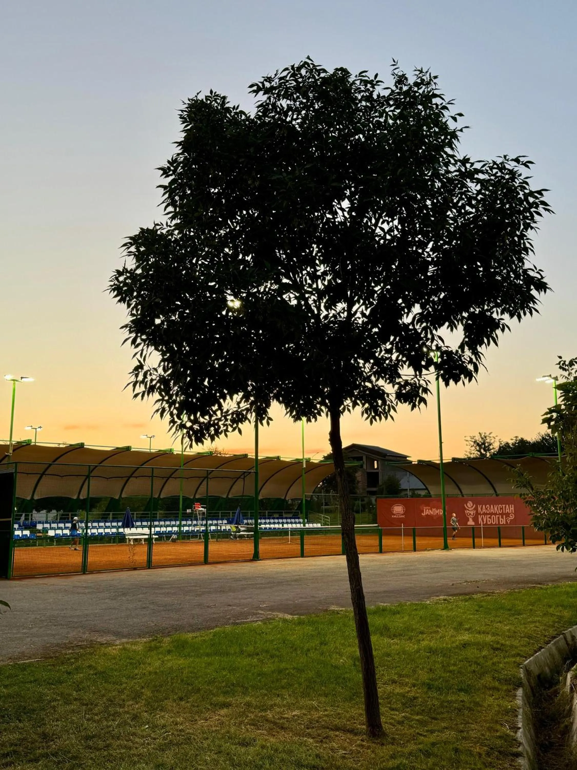 Tennis court in Pana Boutique Hotel