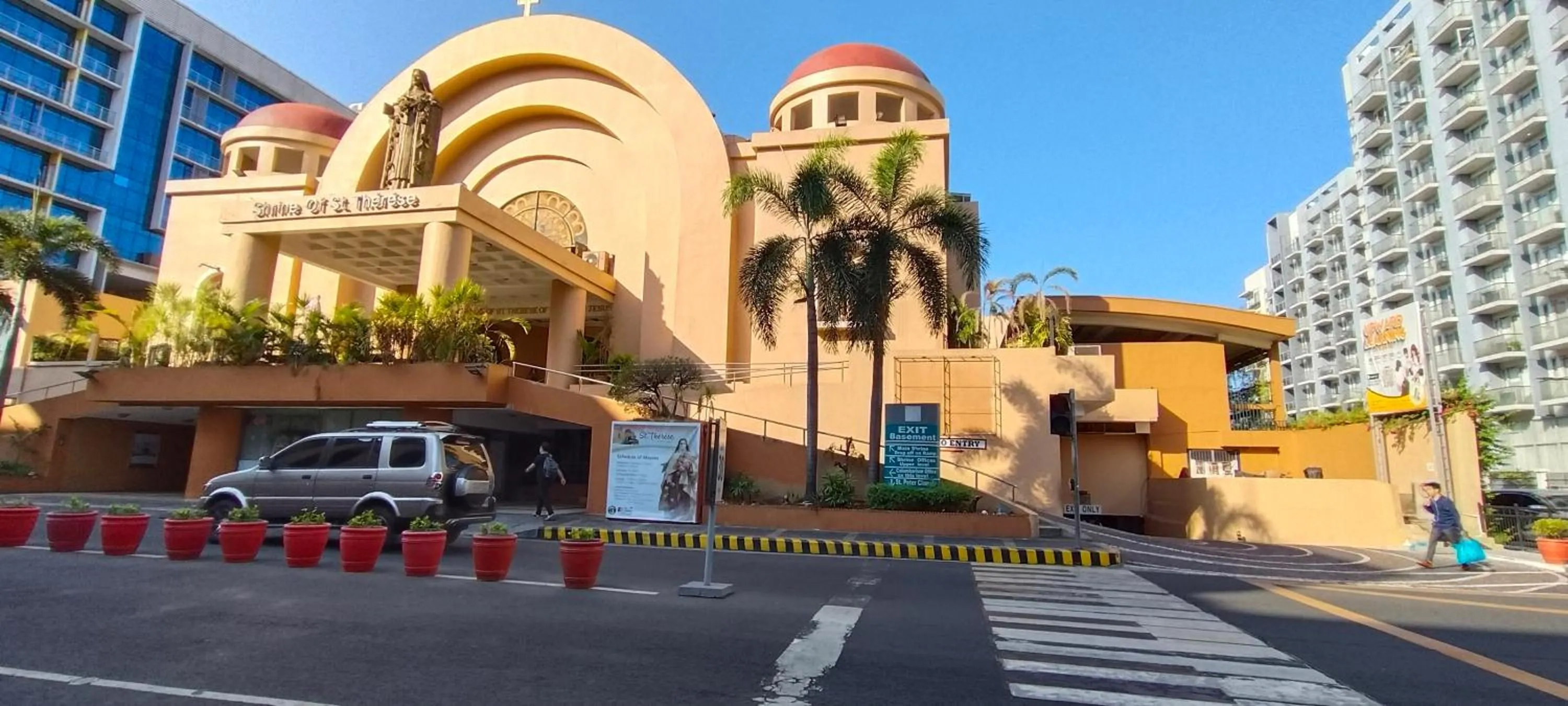 150 Newport Boulevard Near NAIA Terminal 3