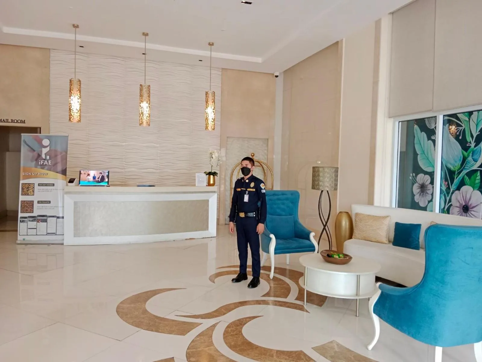 150 Newport Boulevard Near NAIA Terminal 3