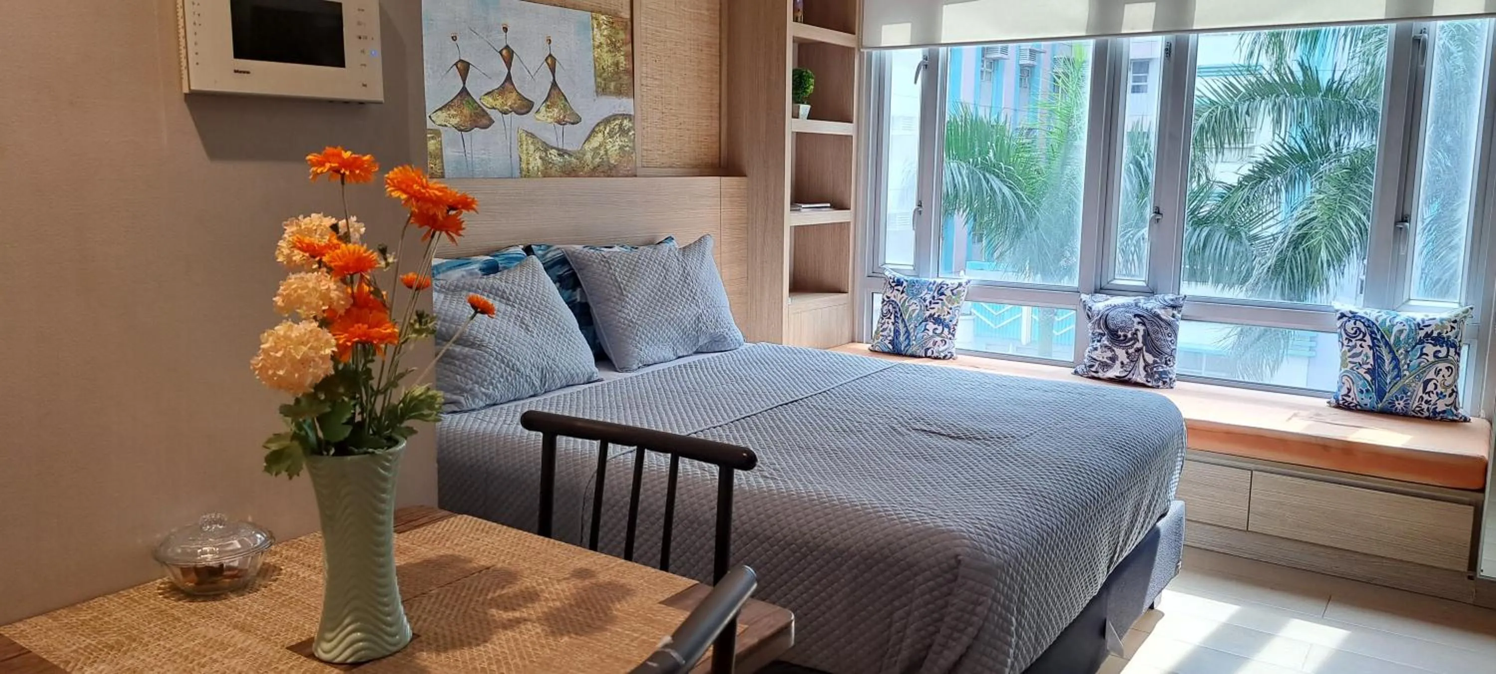 Bed in 150 Newport Boulevard Near NAIA Terminal 3