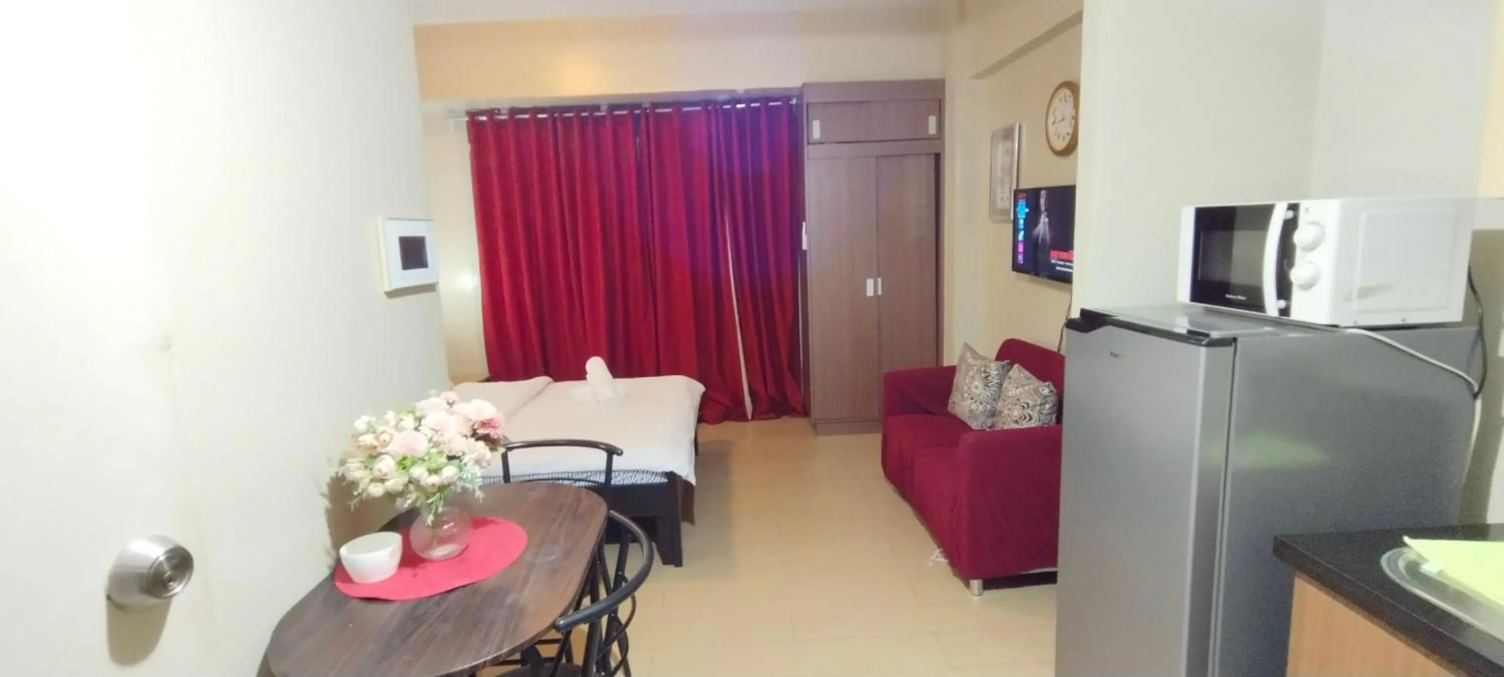 Bed in 150 Newport Boulevard Near NAIA Terminal 3