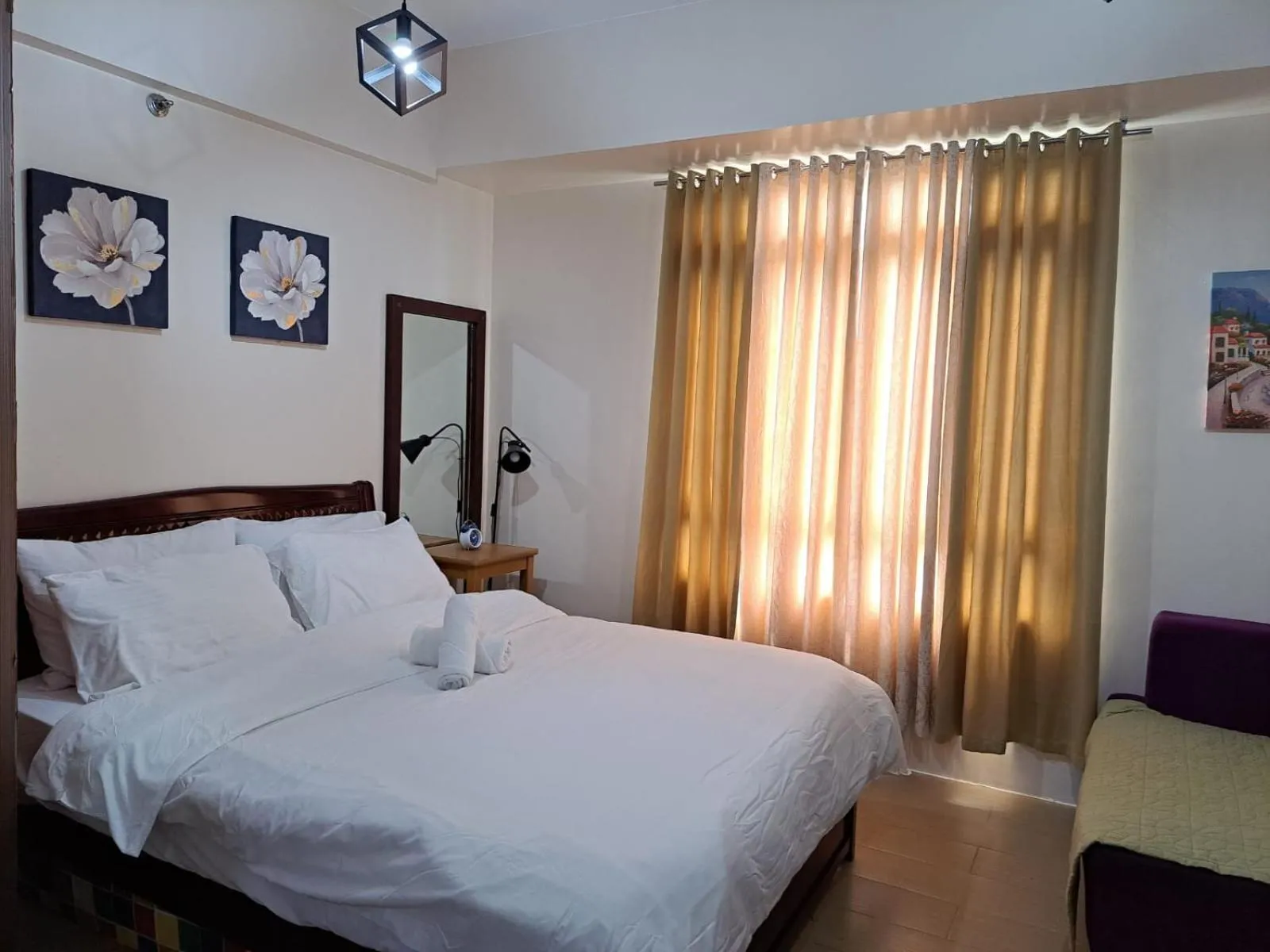 Bed in 150 Newport Boulevard Near NAIA Terminal 3