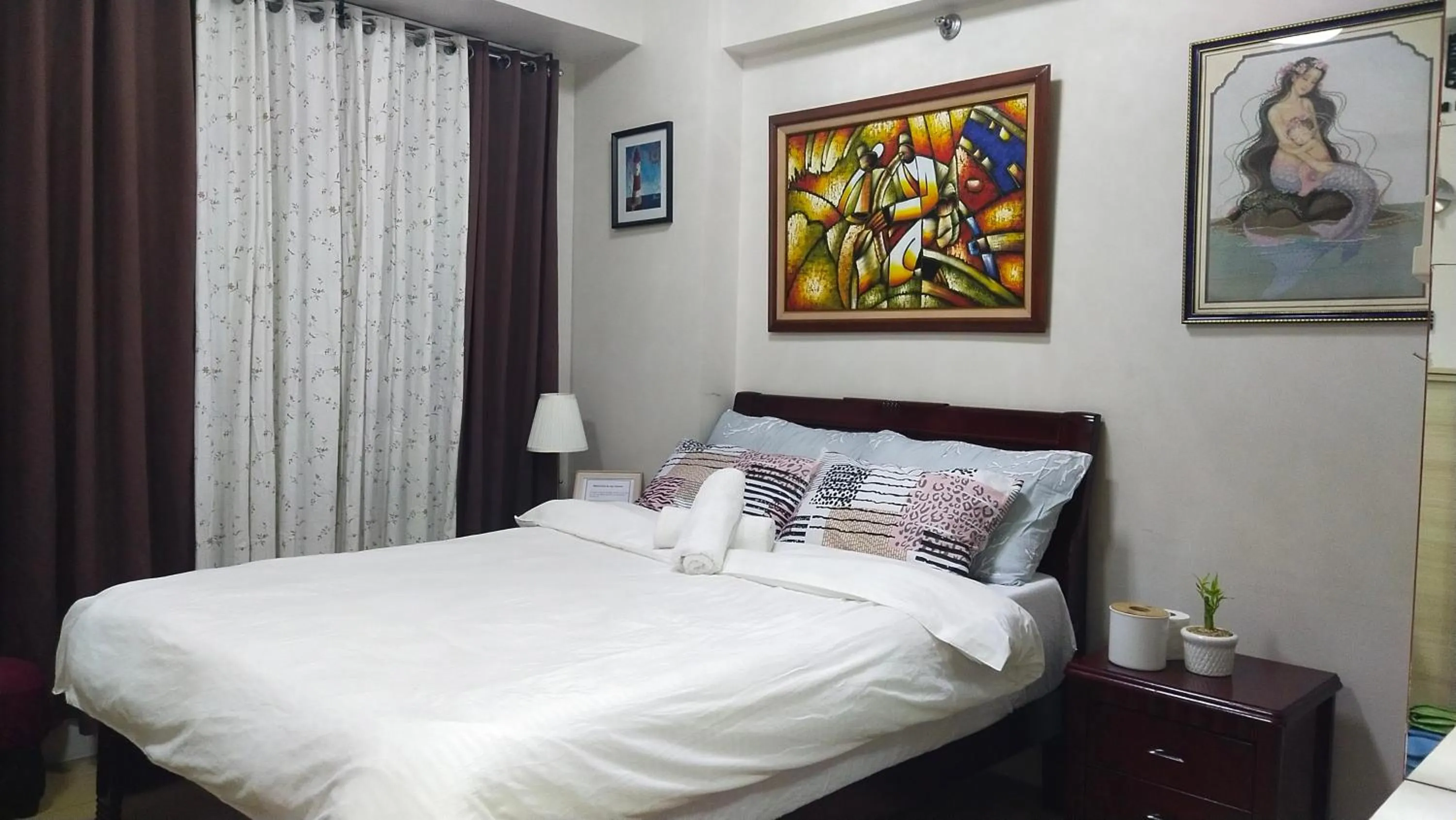 Bed in 150 Newport Boulevard Near NAIA Terminal 3