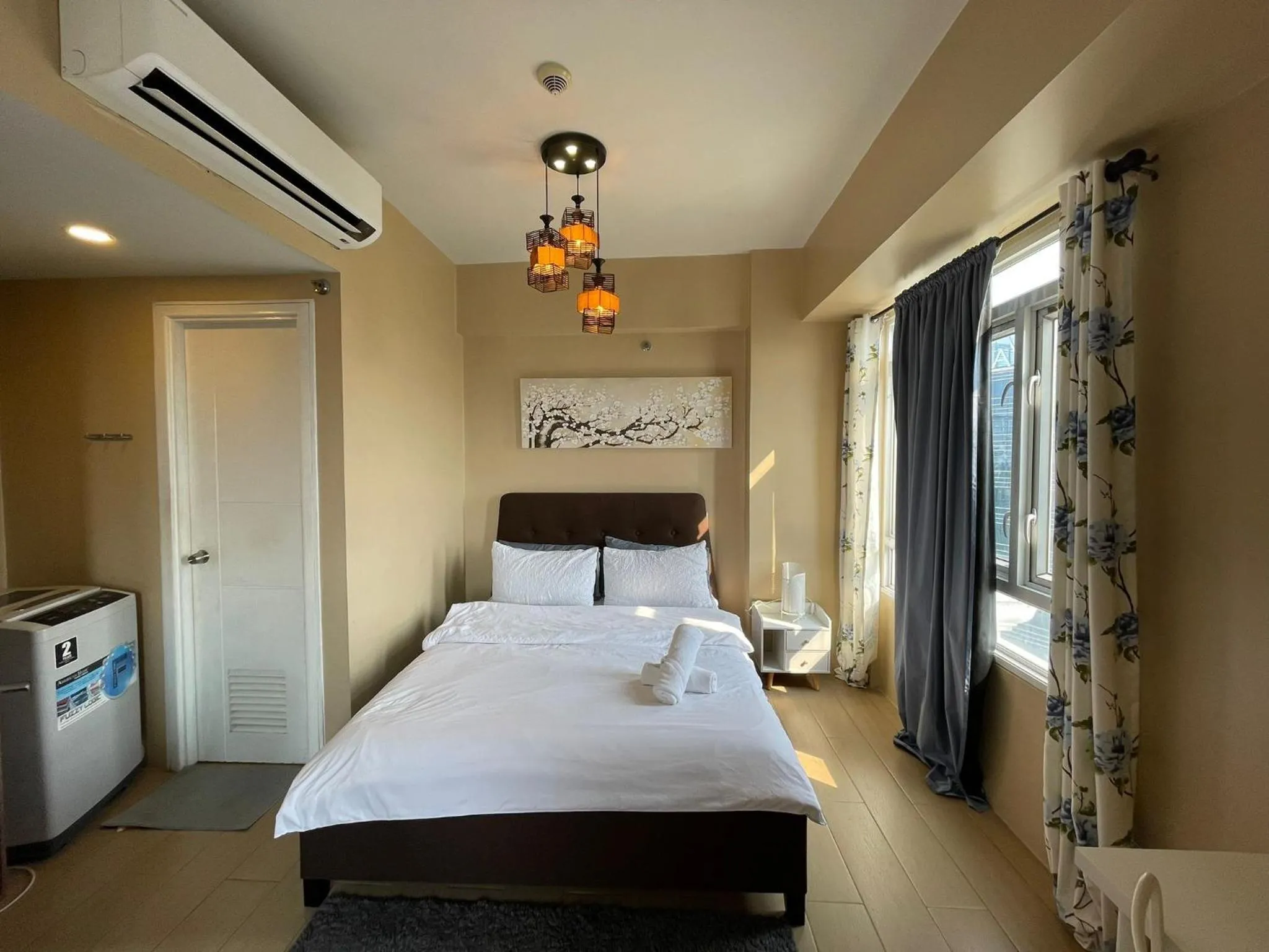 Bed in 150 Newport Boulevard Near NAIA Terminal 3