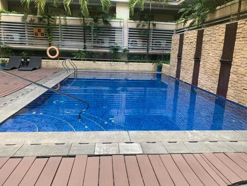 150 Newport Boulevard Near NAIA Terminal 3