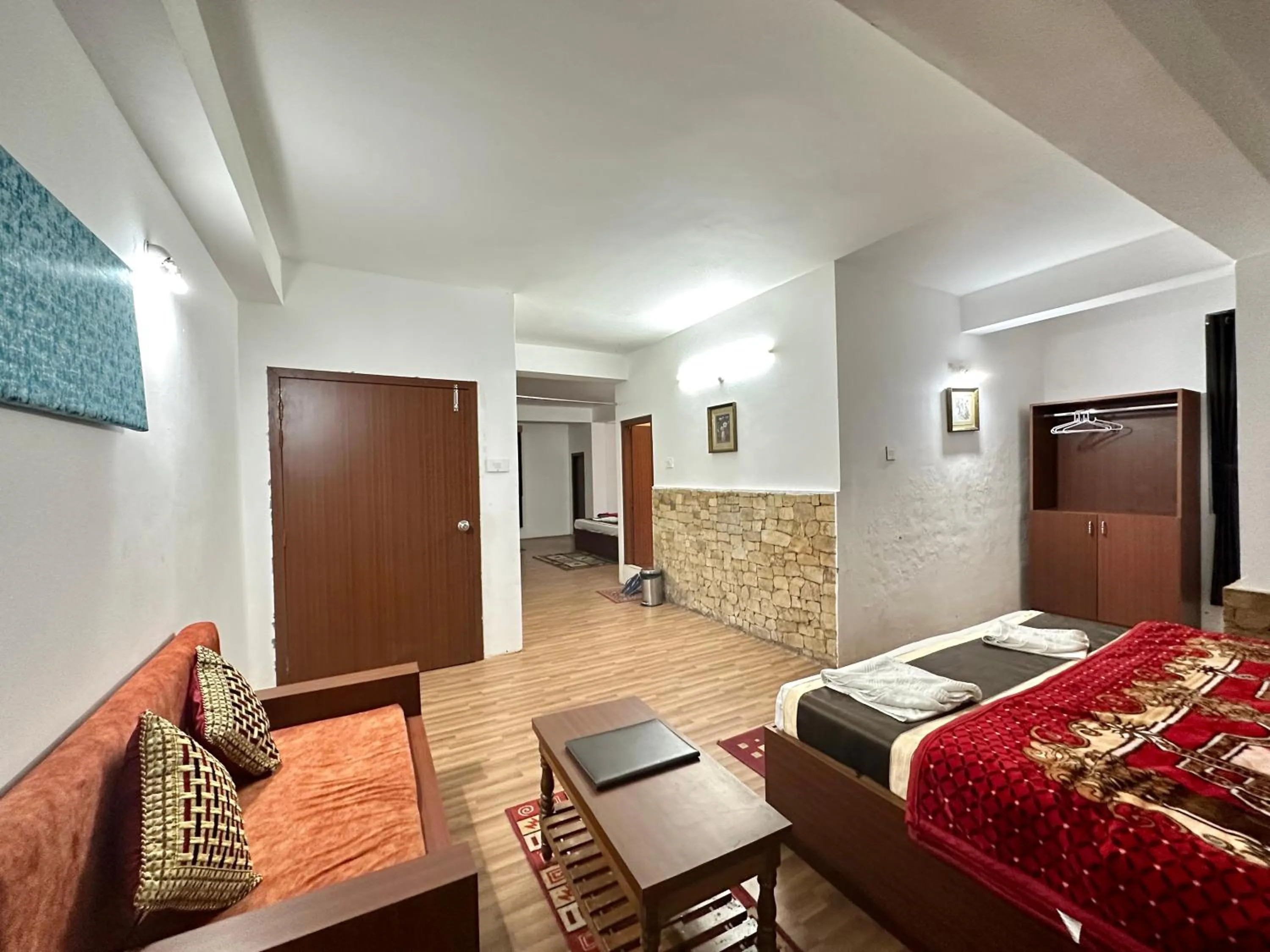 Bed in Hotel Norling SK Groups