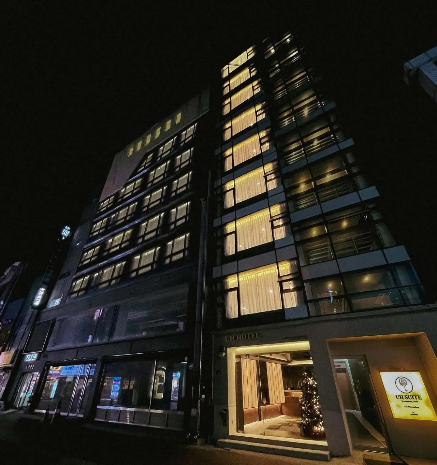 Property Building in UH Suite The Myeongdong