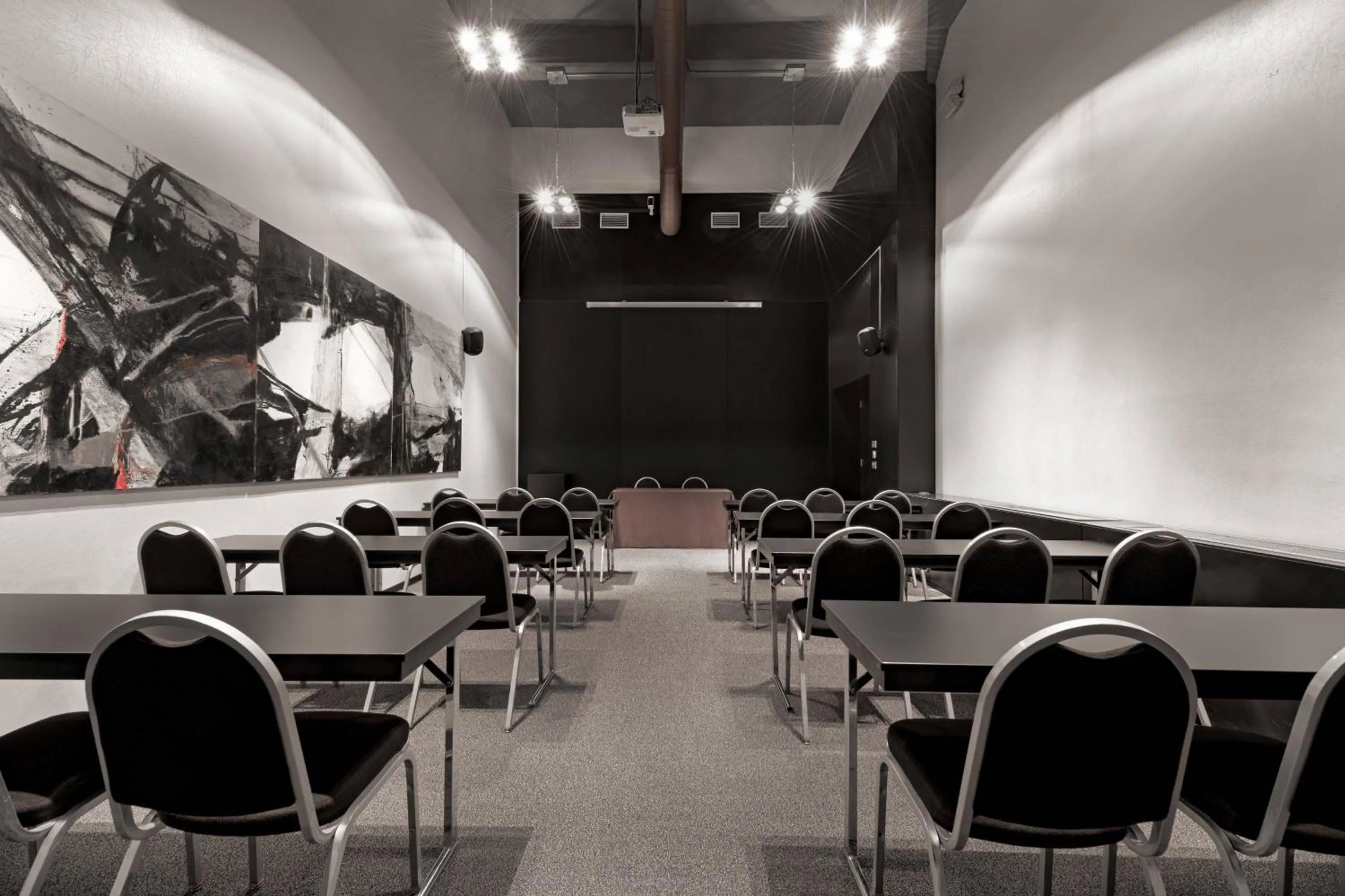 Meeting/conference room in AC Hotel Torino by Marriott