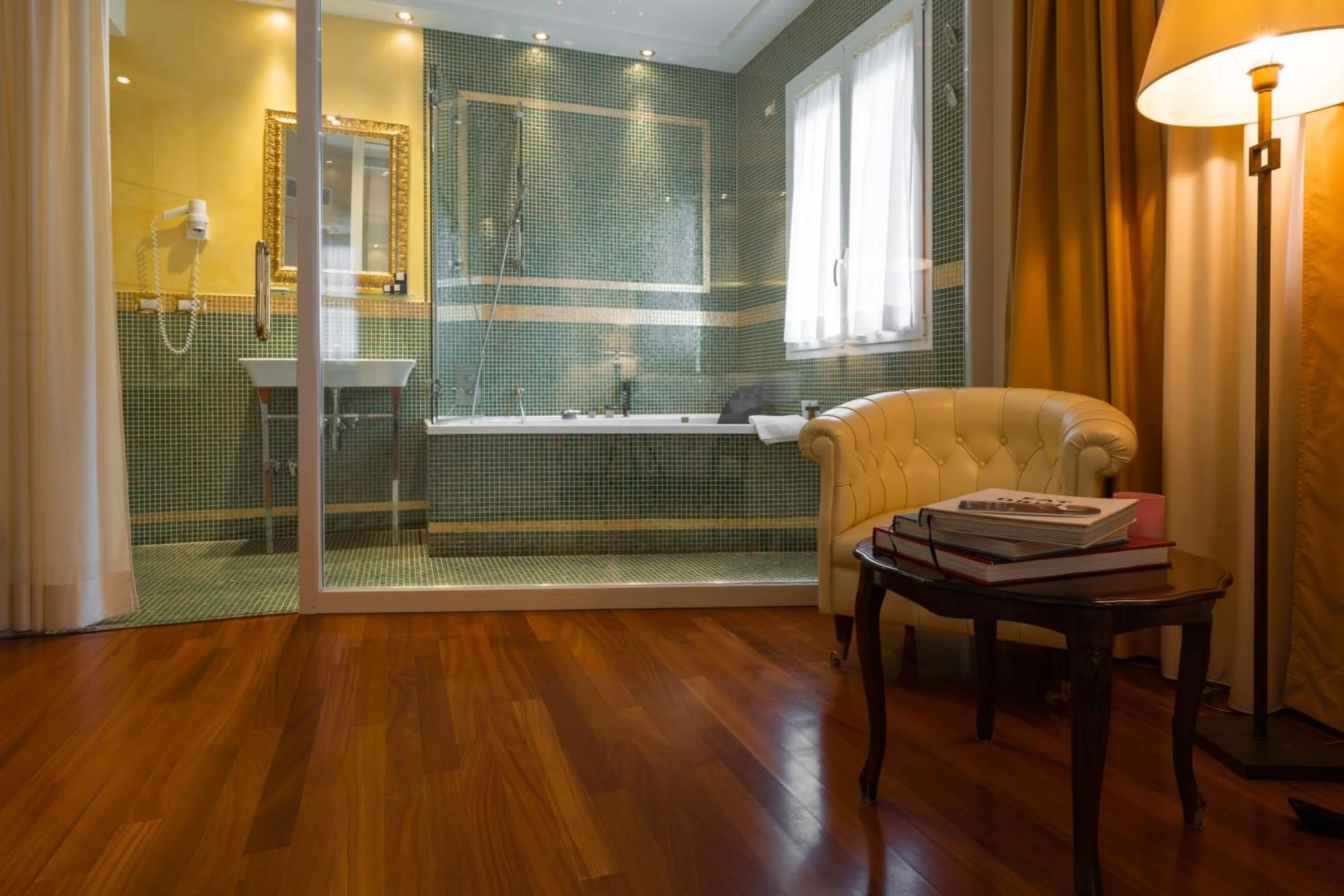 Bathroom in M House Art Hotel