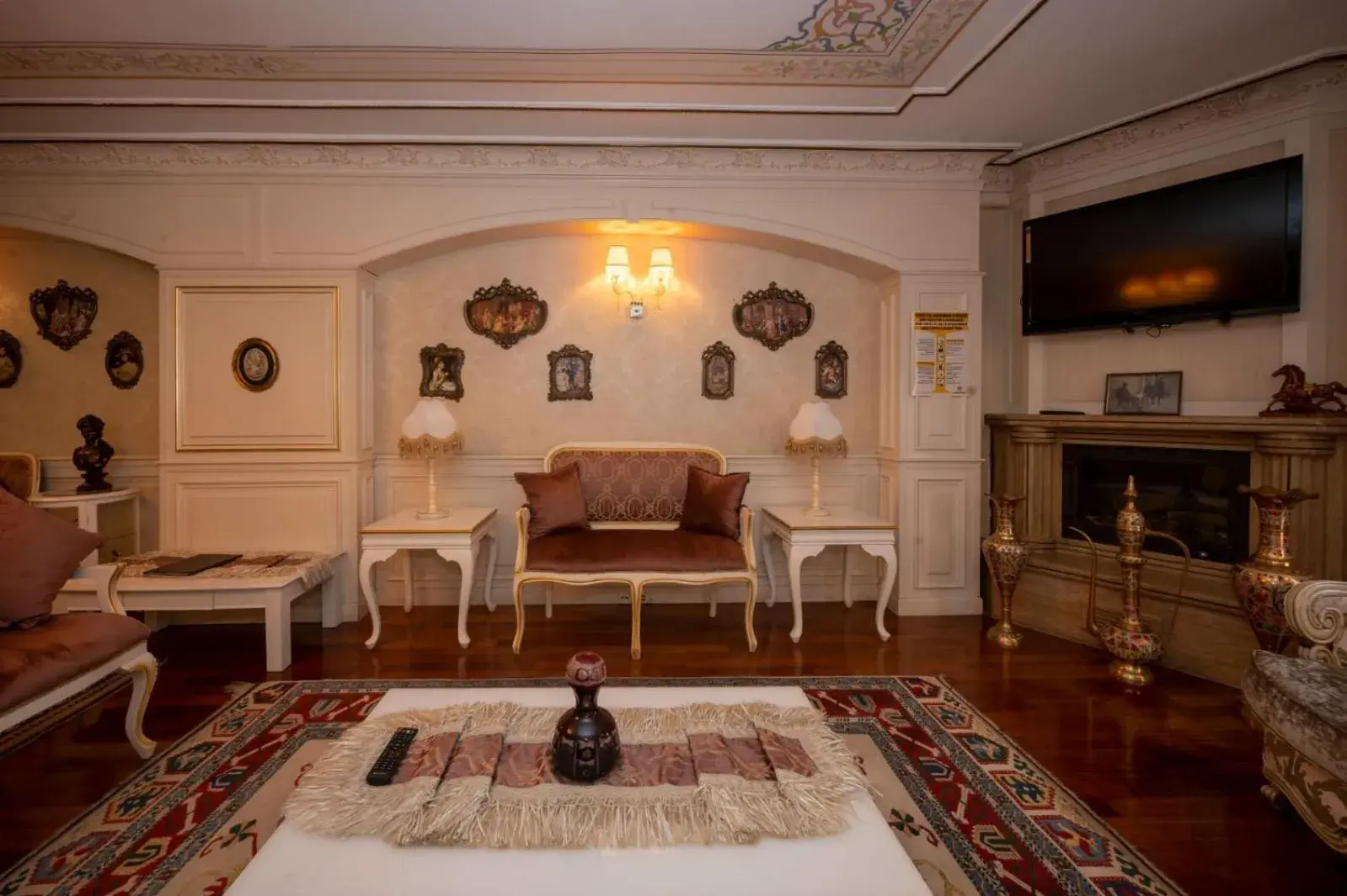 Lobby or reception in Fuat Bey Palace Hotel & Spa Lobby or reception in Fuat Bey Palace Hotel & Spa