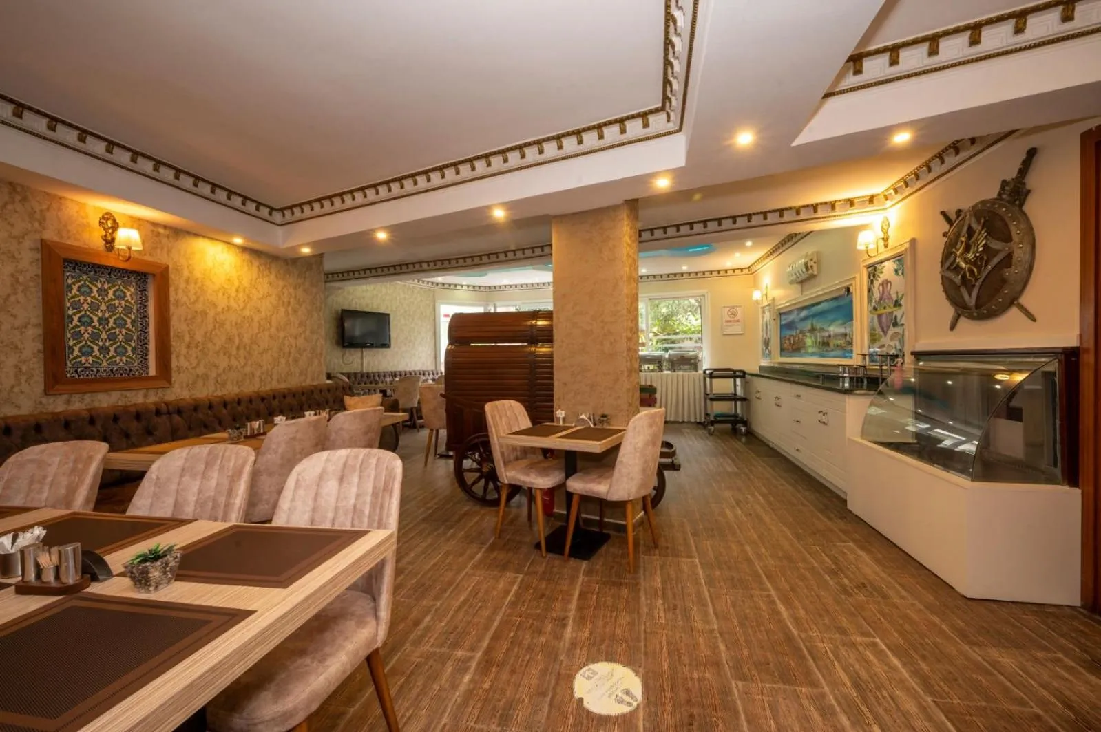 Restaurant/places to eat in Fuat Bey Palace Hotel & Spa