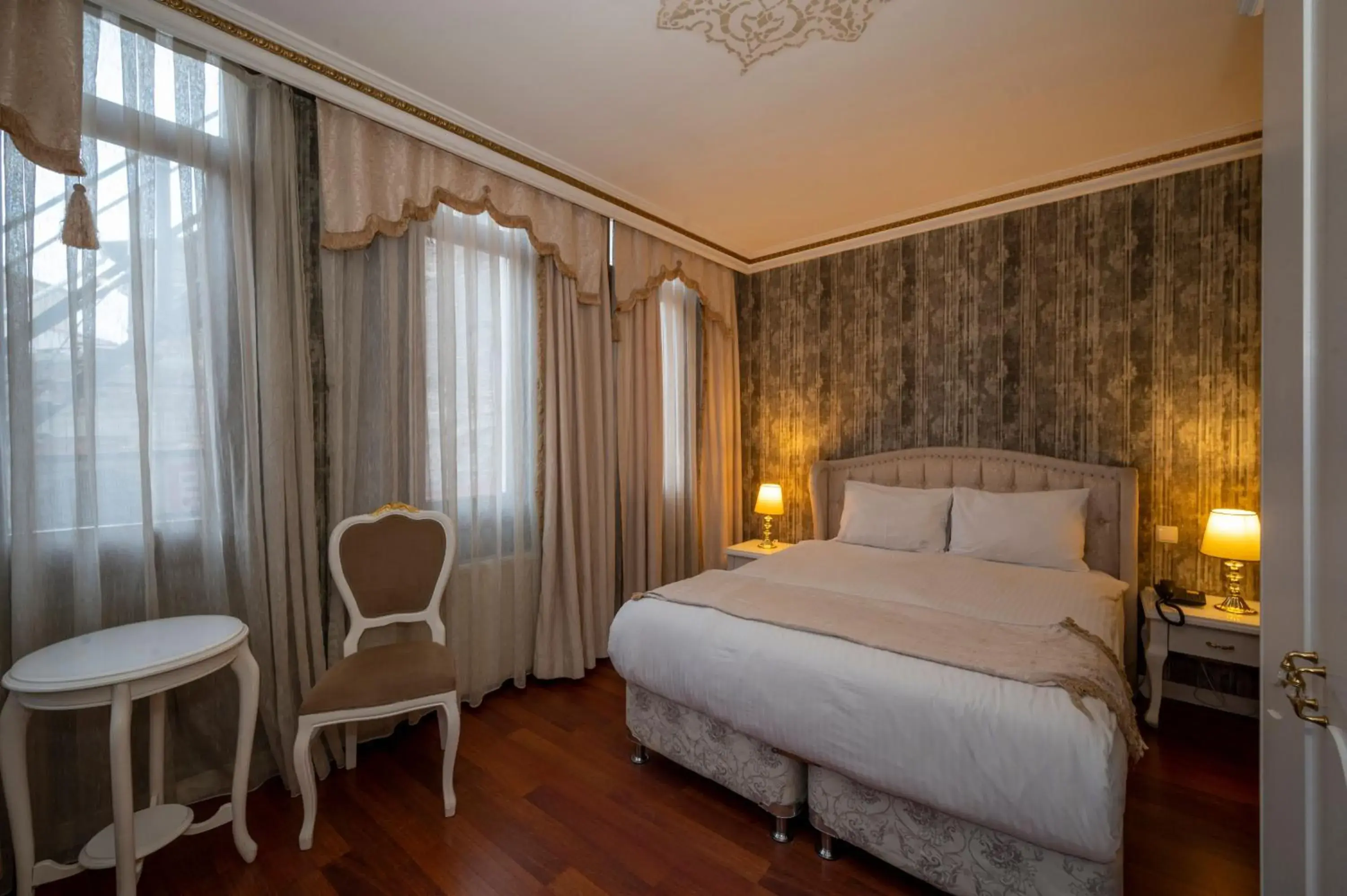 Bed in Fuat Bey Palace Hotel & Spa Bed in Fuat Bey Palace Hotel & Spa