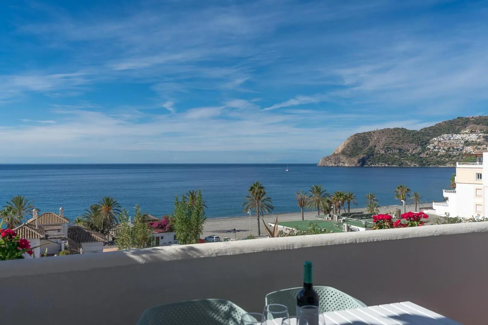 Real View Beach Front