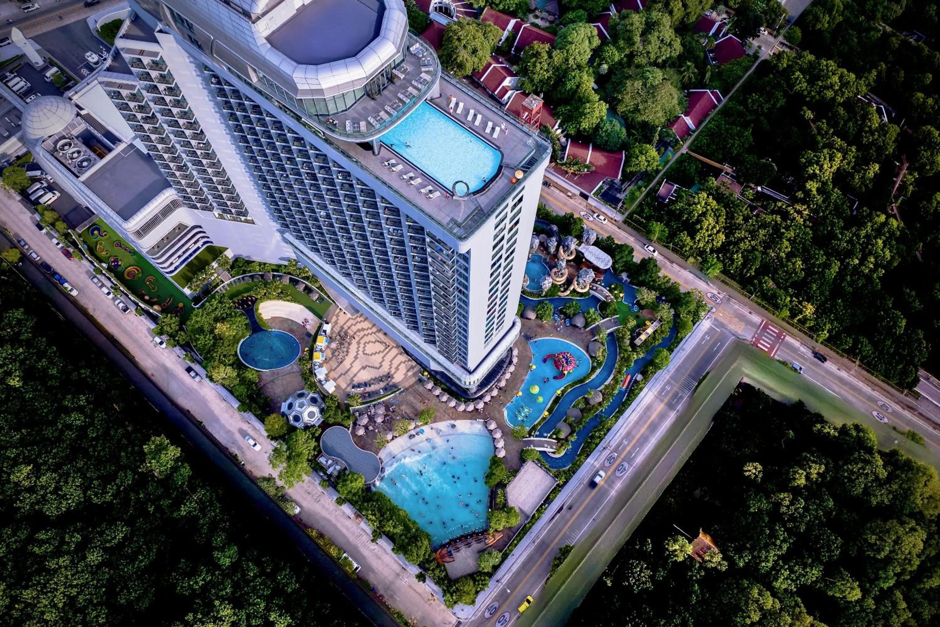 Property building in Grande Centre Point Space Pattaya