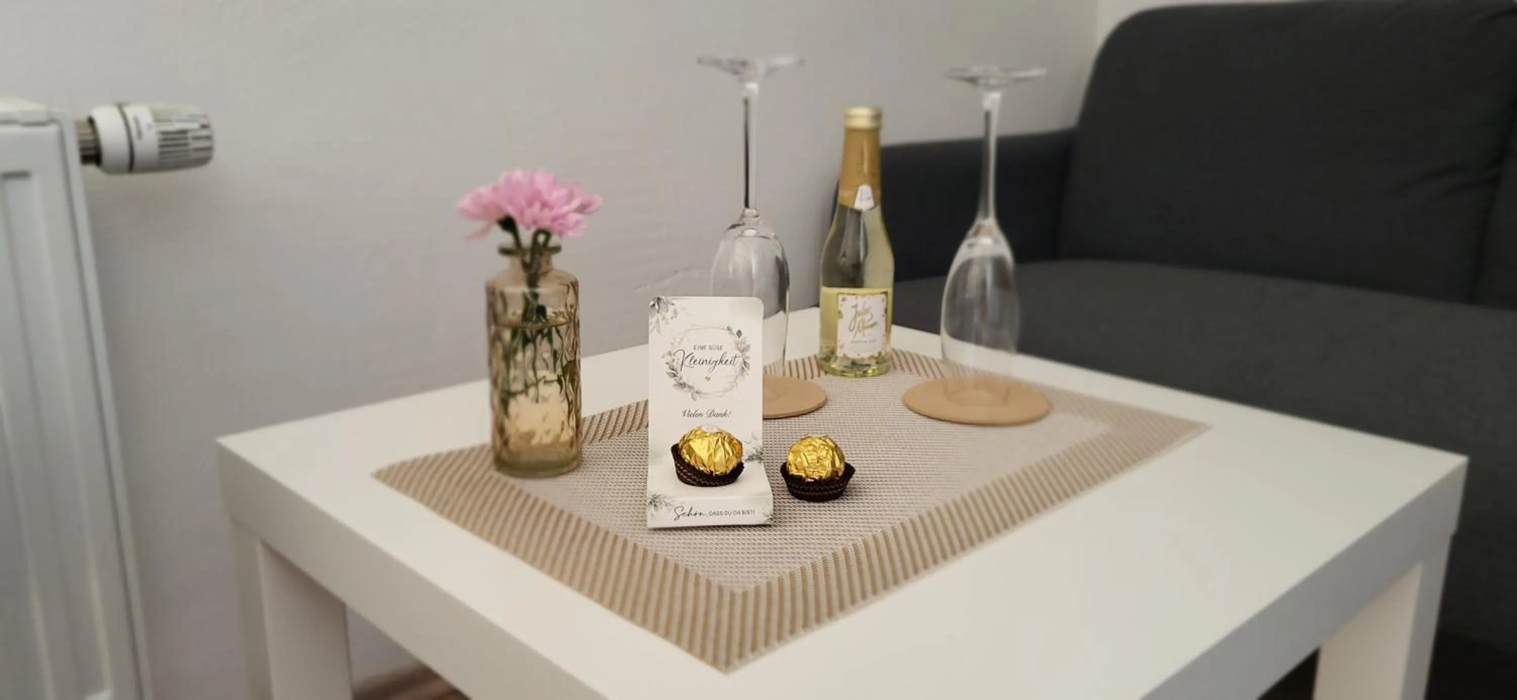 Decorative detail in CJS Apartments - Chill or Drive am Nürburgring, Free Parking, WLan, Spacious Rooms, Quiet Location