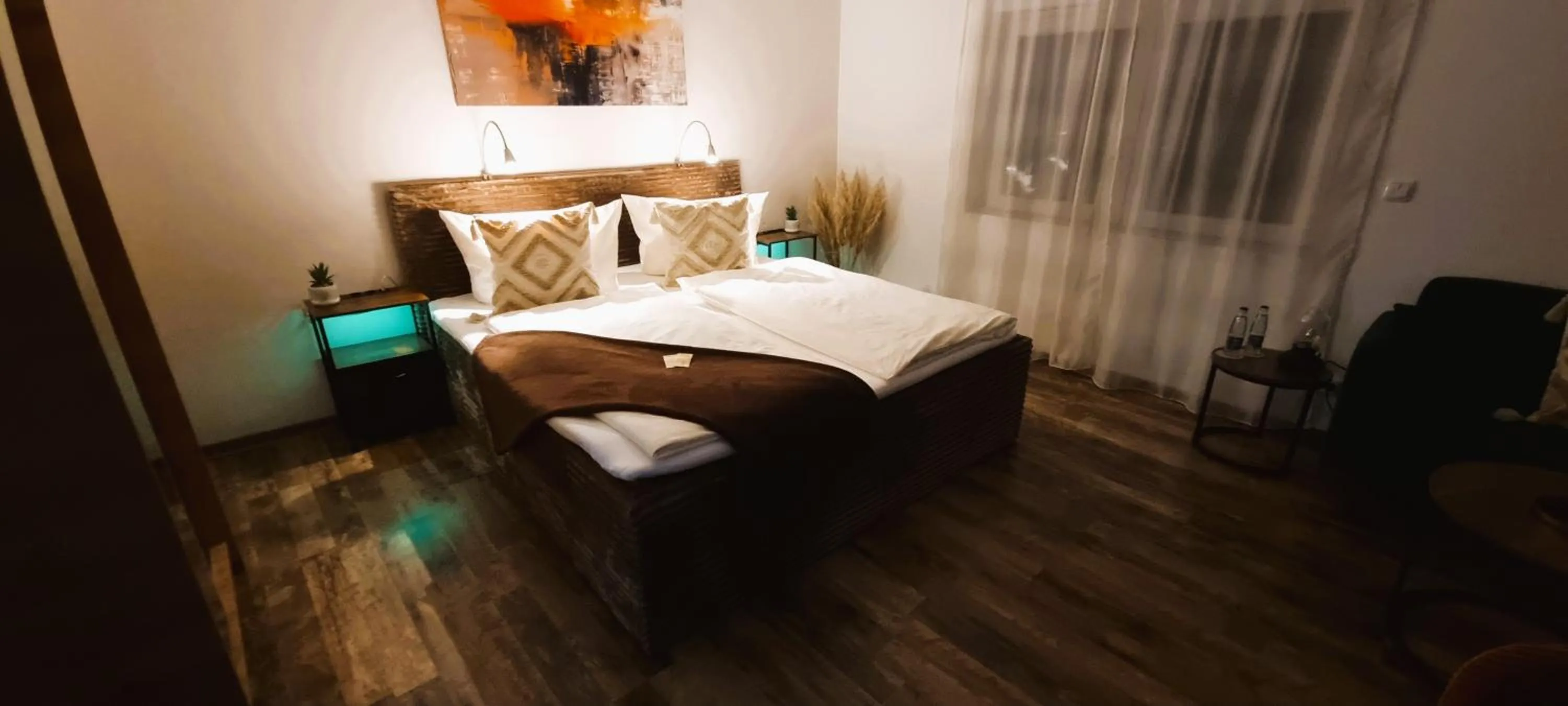 Bed in CJS Apartments - Chill or Drive am Nürburgring, new Box Spring Beds, new furniture, WLan, Spacious Rooms, Quiet Location