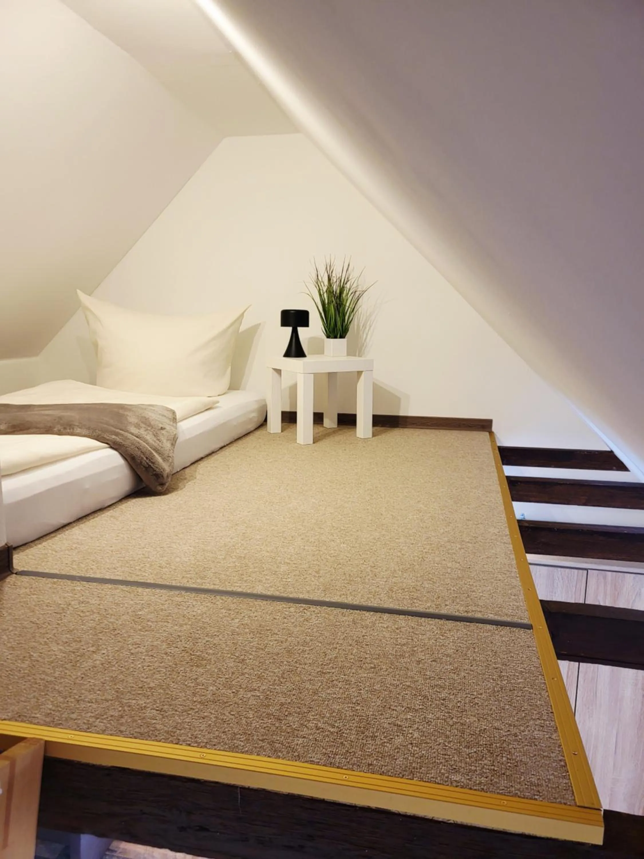 Bed in CJS Apartments - Chill or Drive am Nürburgring, new Box Spring Beds, new furniture, WLan, Spacious Rooms, Quiet Location
