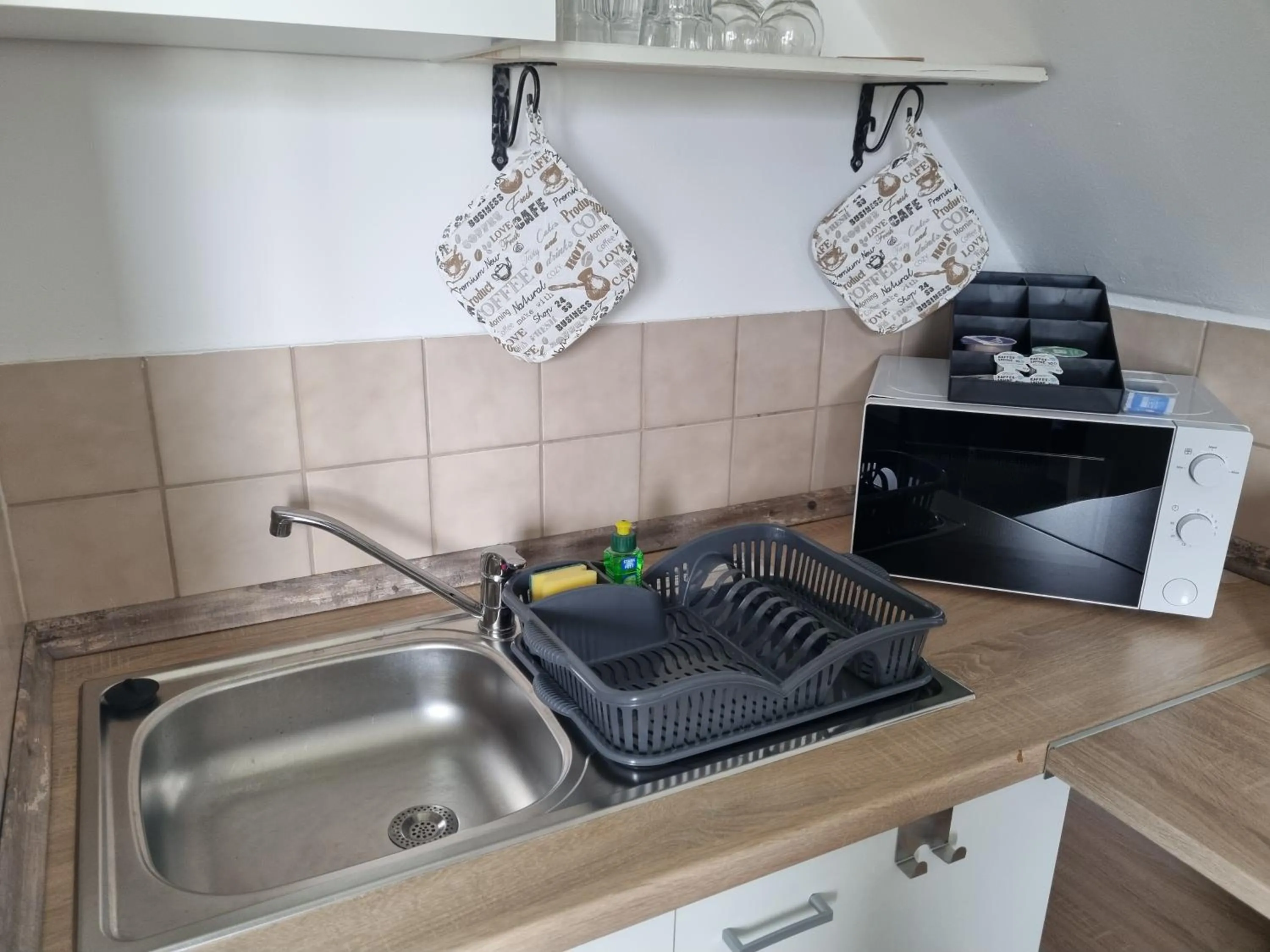 Kitchen or kitchenette in CJS Apartments - Chill or Drive am Nürburgring, Free Parking, WLan, Spacious Rooms, Quiet Location