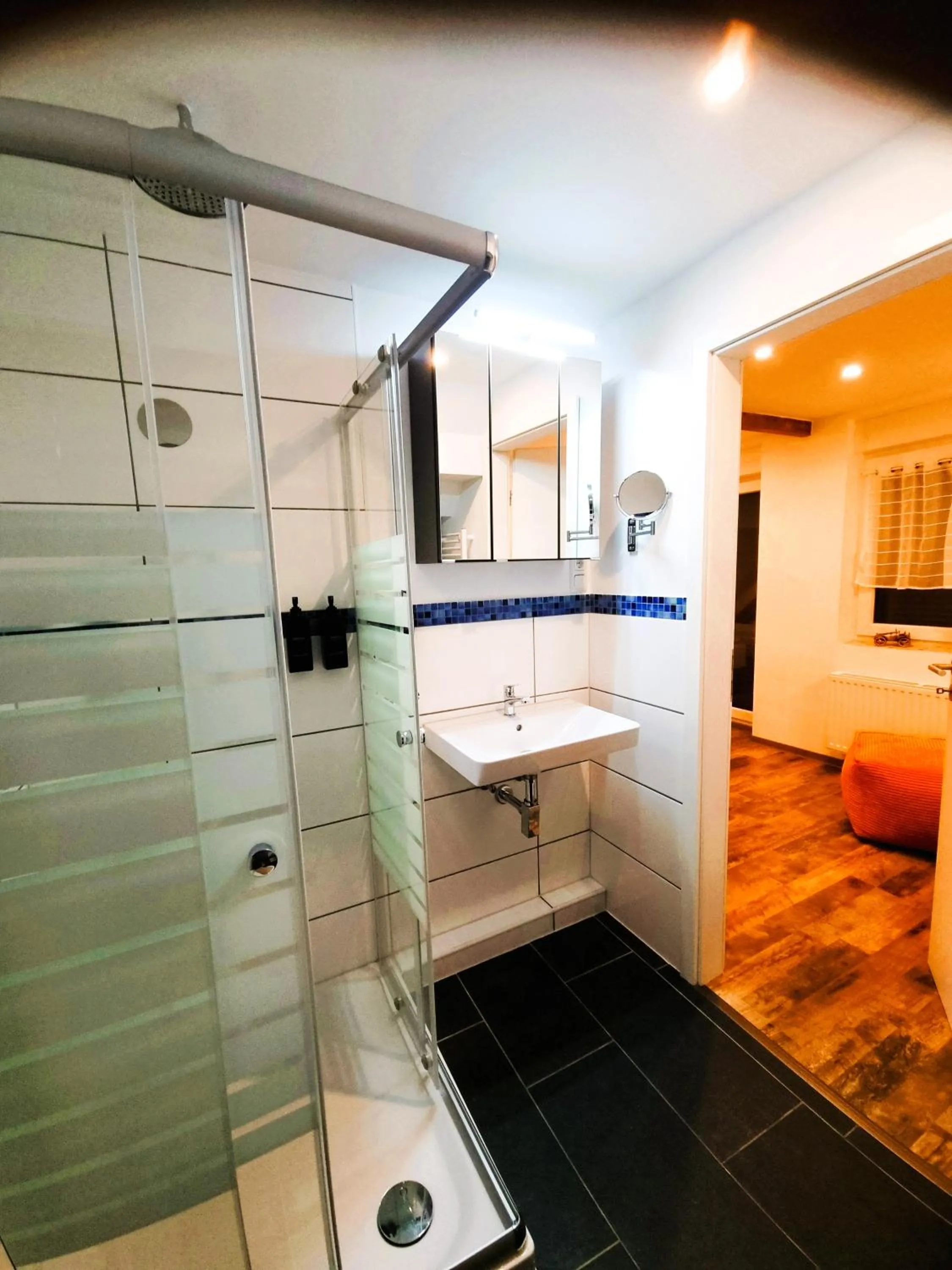 Shower in CJS Apartments - Chill or Drive am Nürburgring, new Box Spring Beds, new furniture, WLan, Spacious Rooms, Quiet Location