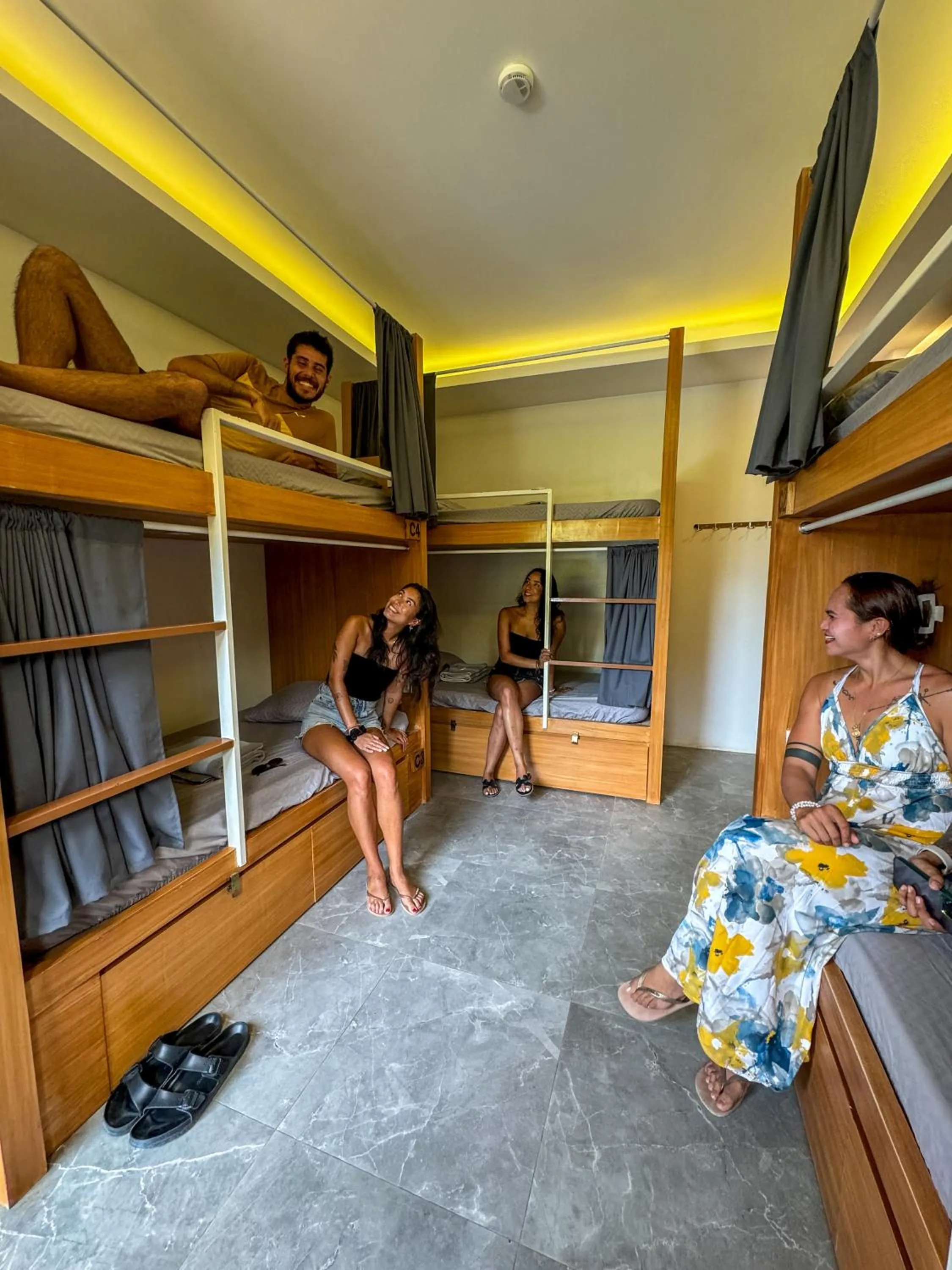 Red Picnic Hostel Panglao