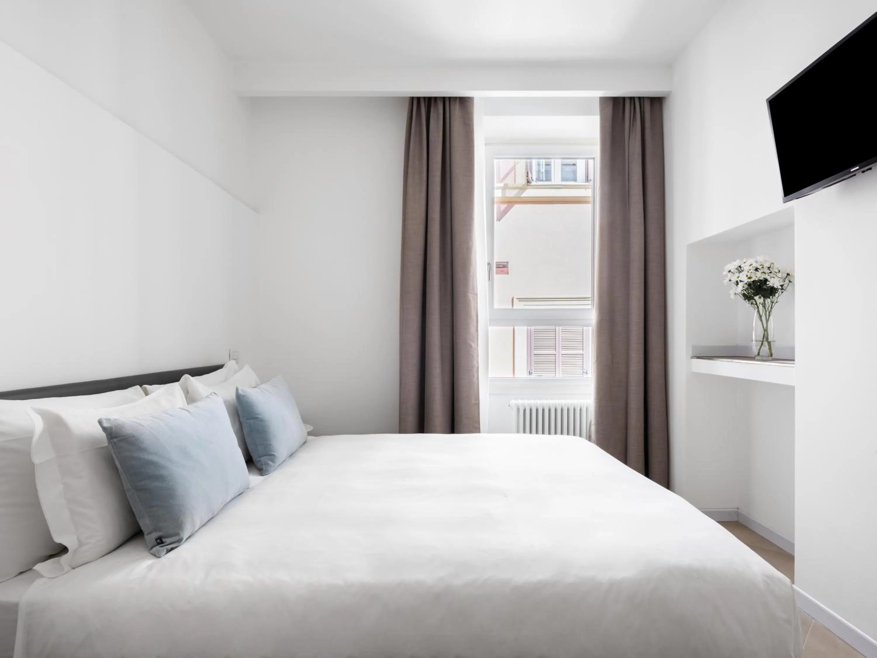 Bed in Numa Rome Tullo