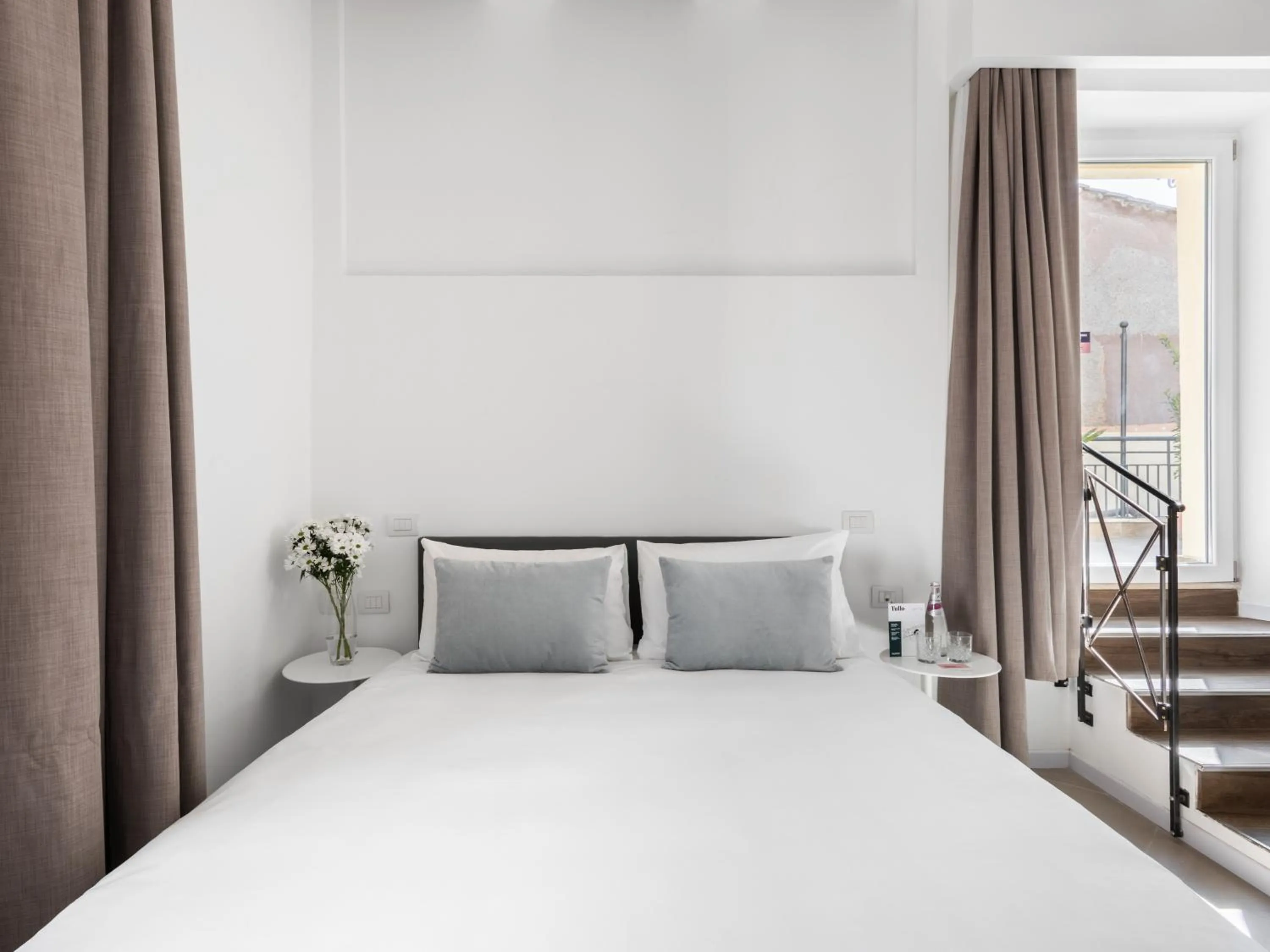 Bed in Numa Rome Tullo