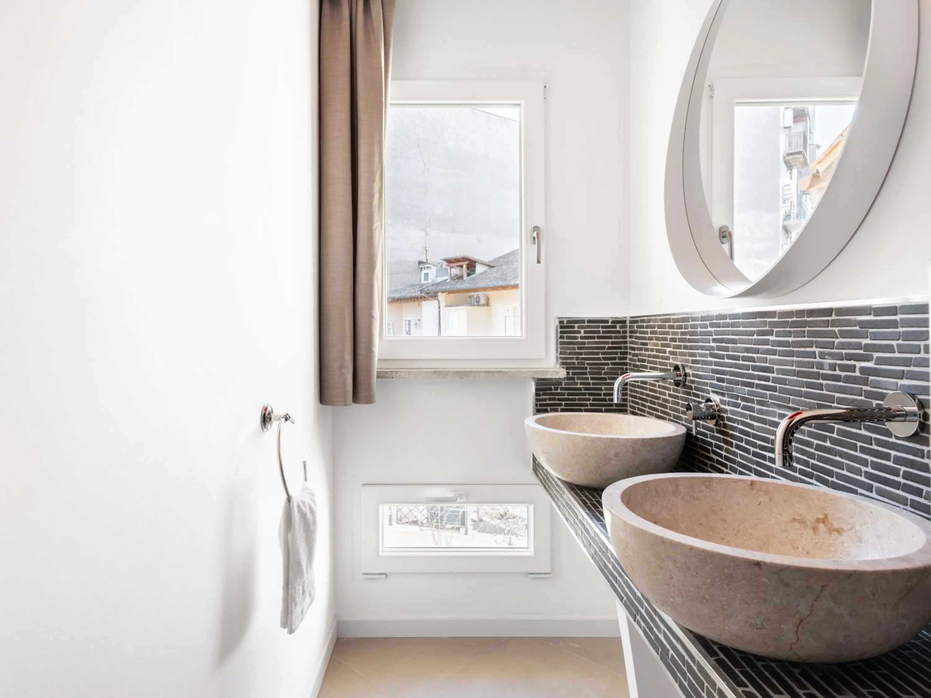 Bathroom in Numa Rome Tullo