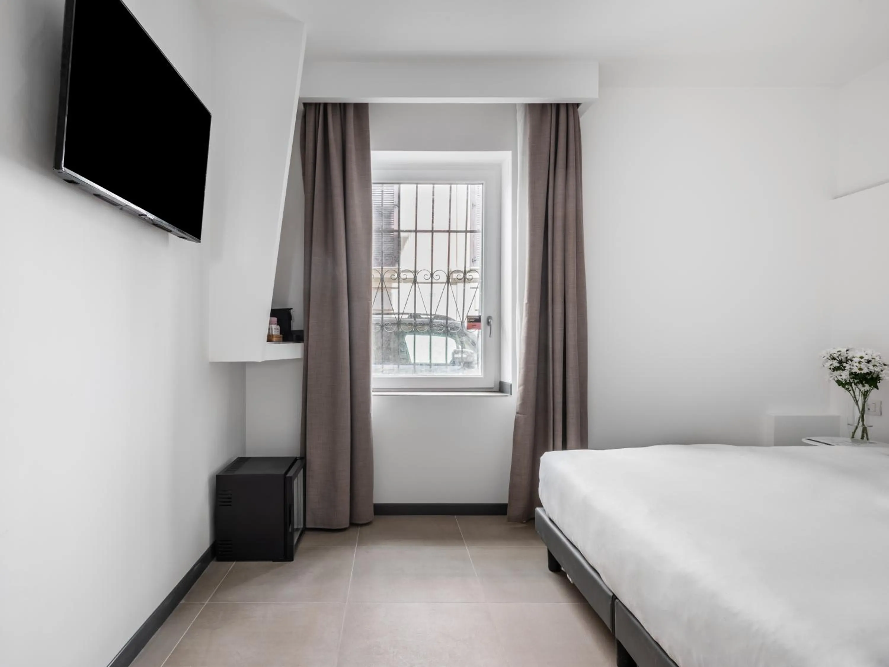 Bed in Numa Rome Tullo