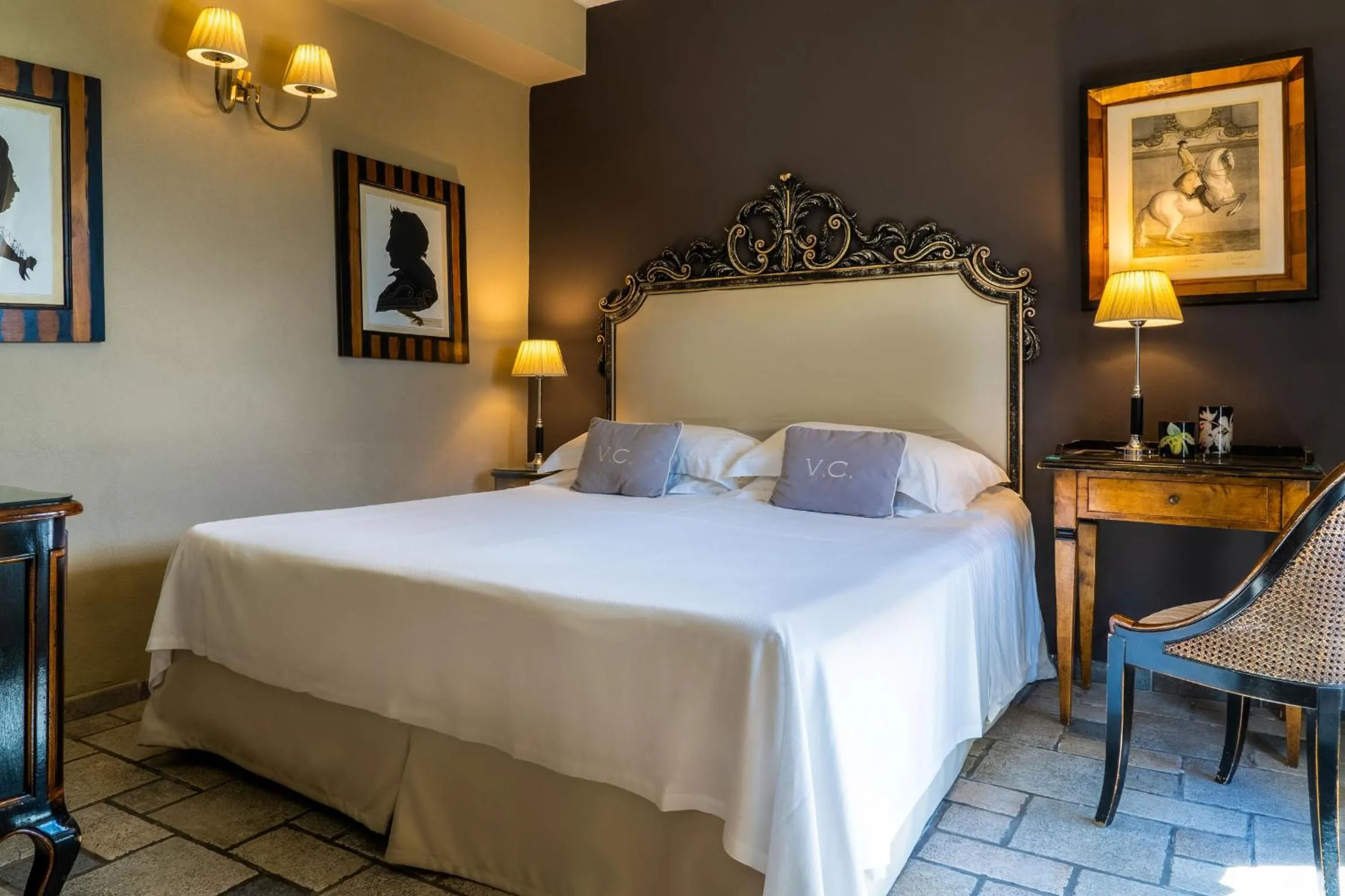 Bed in Hotel Villa Carlotta