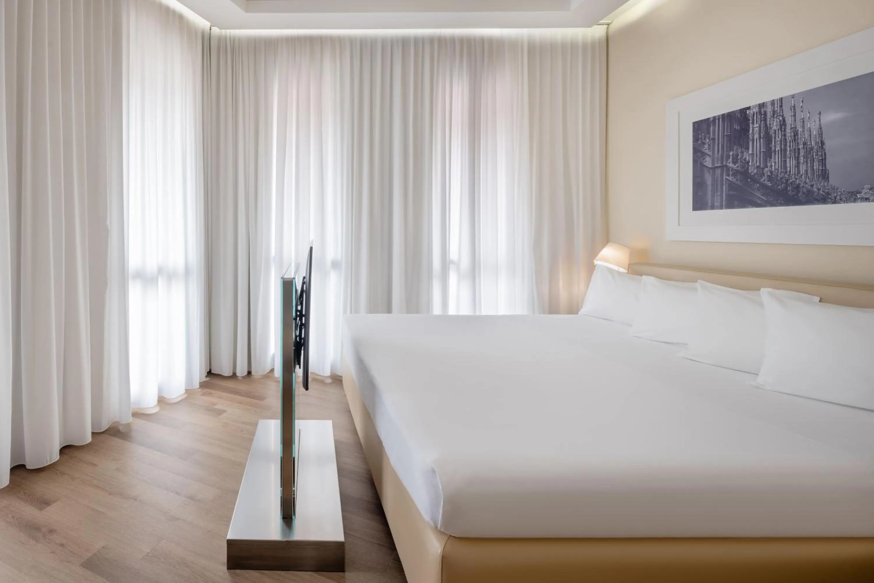 Bedroom, Bed in UNA Hotels Cusani Milano