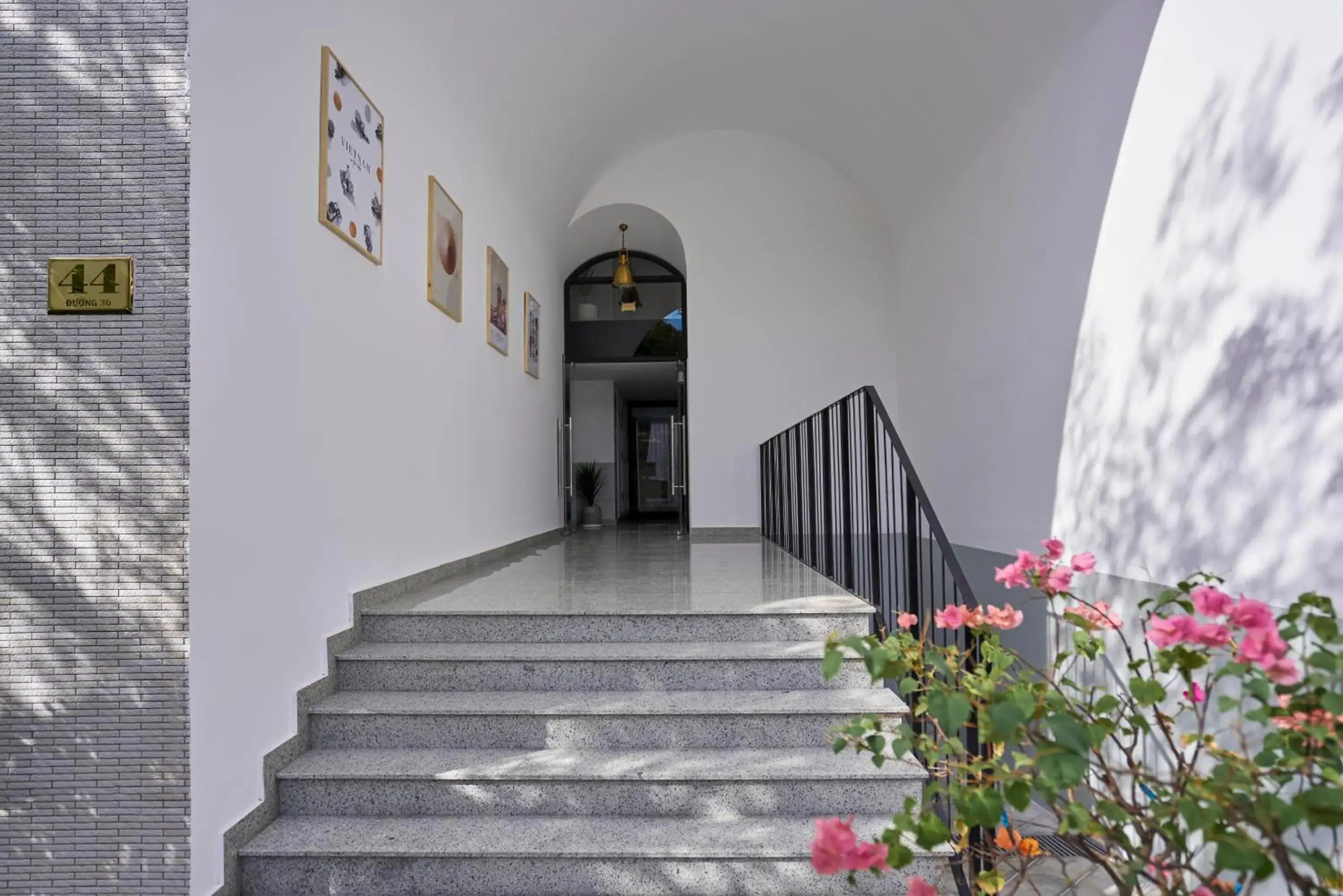 Lobby or reception in M Village Living Trần Não Lobby or reception in M Village Living Trần Não